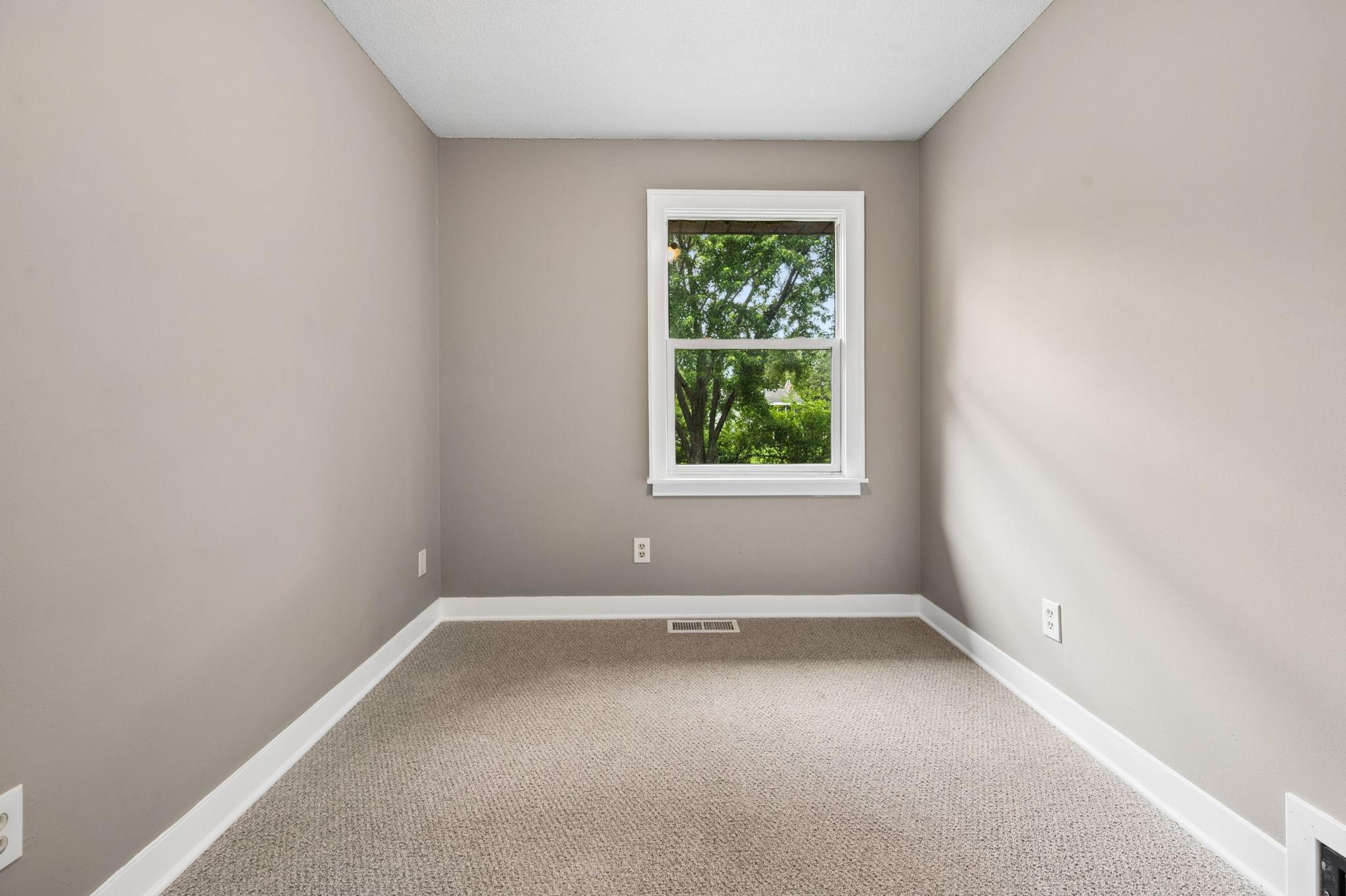 View of Residential at 1613 Lyn Curve Avenue, Minneapolis MN 55411, Minneapolis (16 of 27) - Mike Wilen | Minnesota Team Real Estate