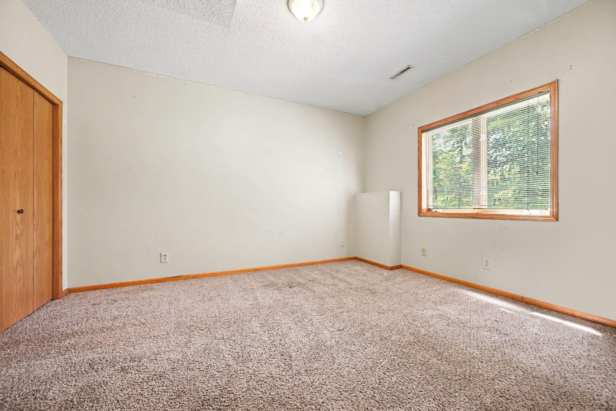 View of Residential at 3850 Jamestown Curve, Woodbury MN 55129, Woodbury (31 of 35) - Mike Wilen | Minnesota Team Real Estate