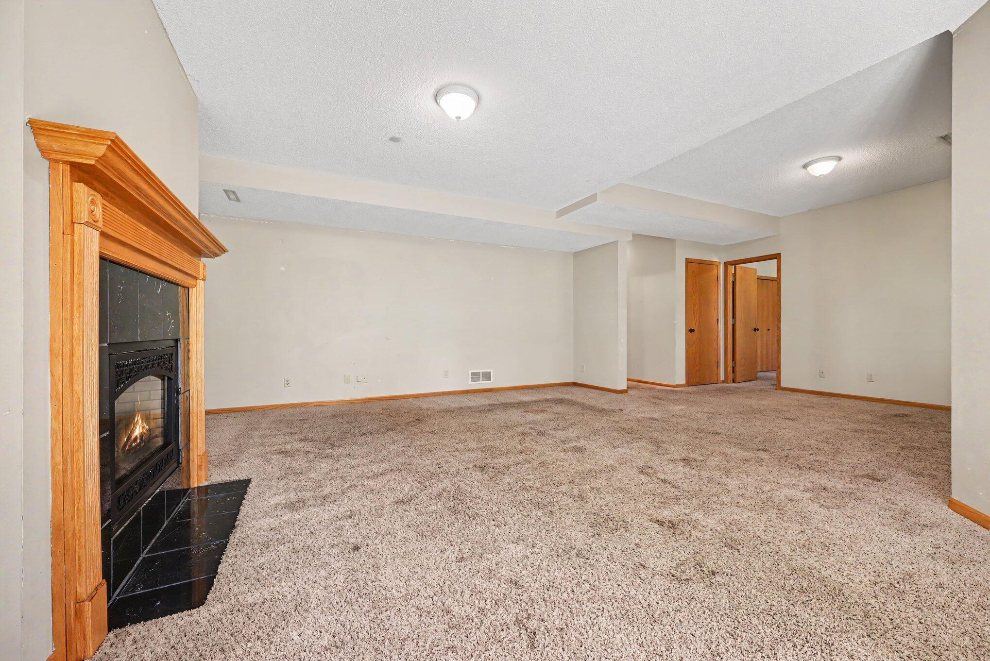 View of Residential at 3850 Jamestown Curve, Woodbury MN 55129, Woodbury (30 of 35) - Mike Wilen | Minnesota Team Real Estate