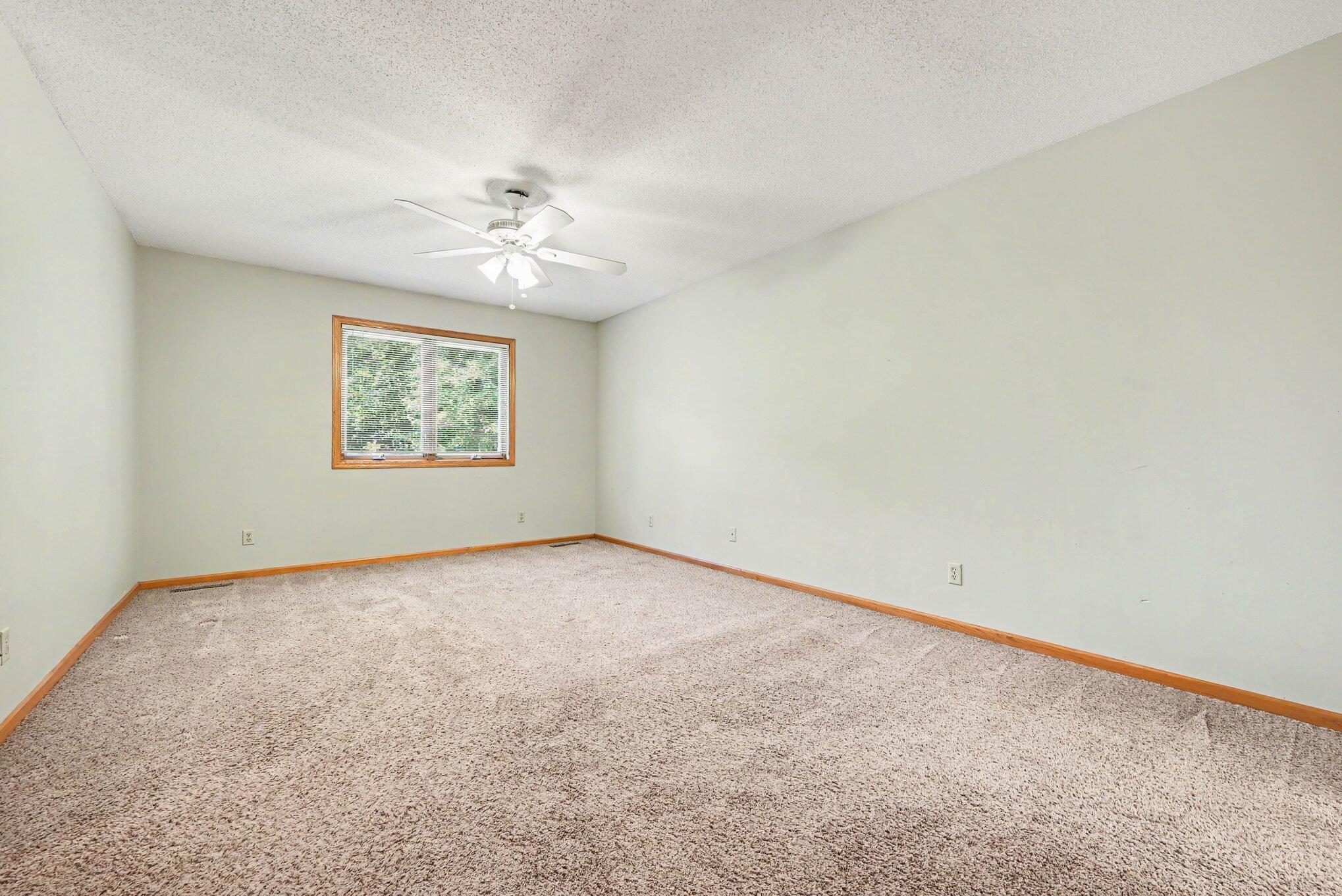 View of Residential at 3850 Jamestown Curve, Woodbury MN 55129, Woodbury (18 of 35) - Mike Wilen | Minnesota Team Real Estate