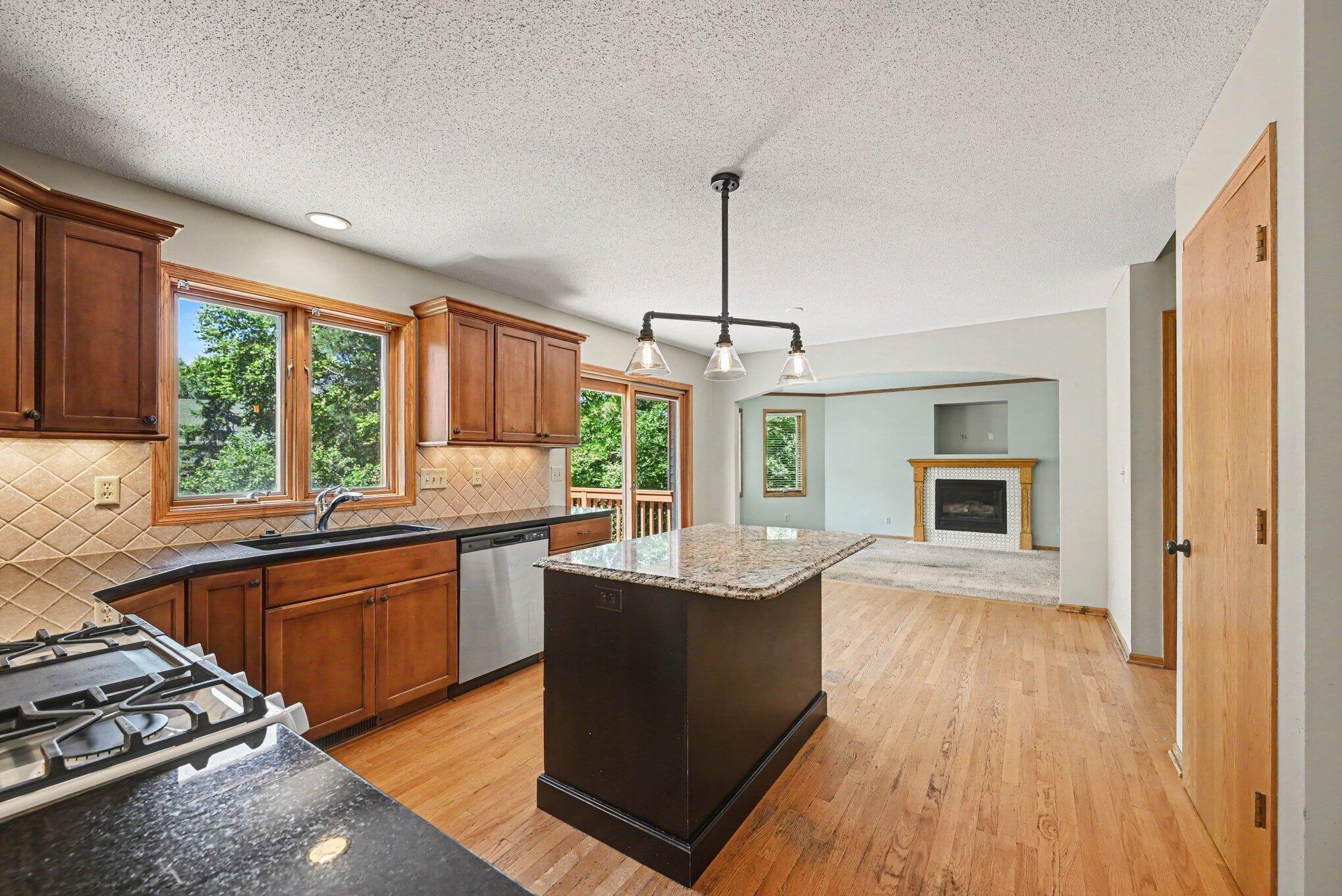 View of Residential at 3850 Jamestown Curve, Woodbury MN 55129, Woodbury (14 of 35) - Mike Wilen | Minnesota Team Real Estate