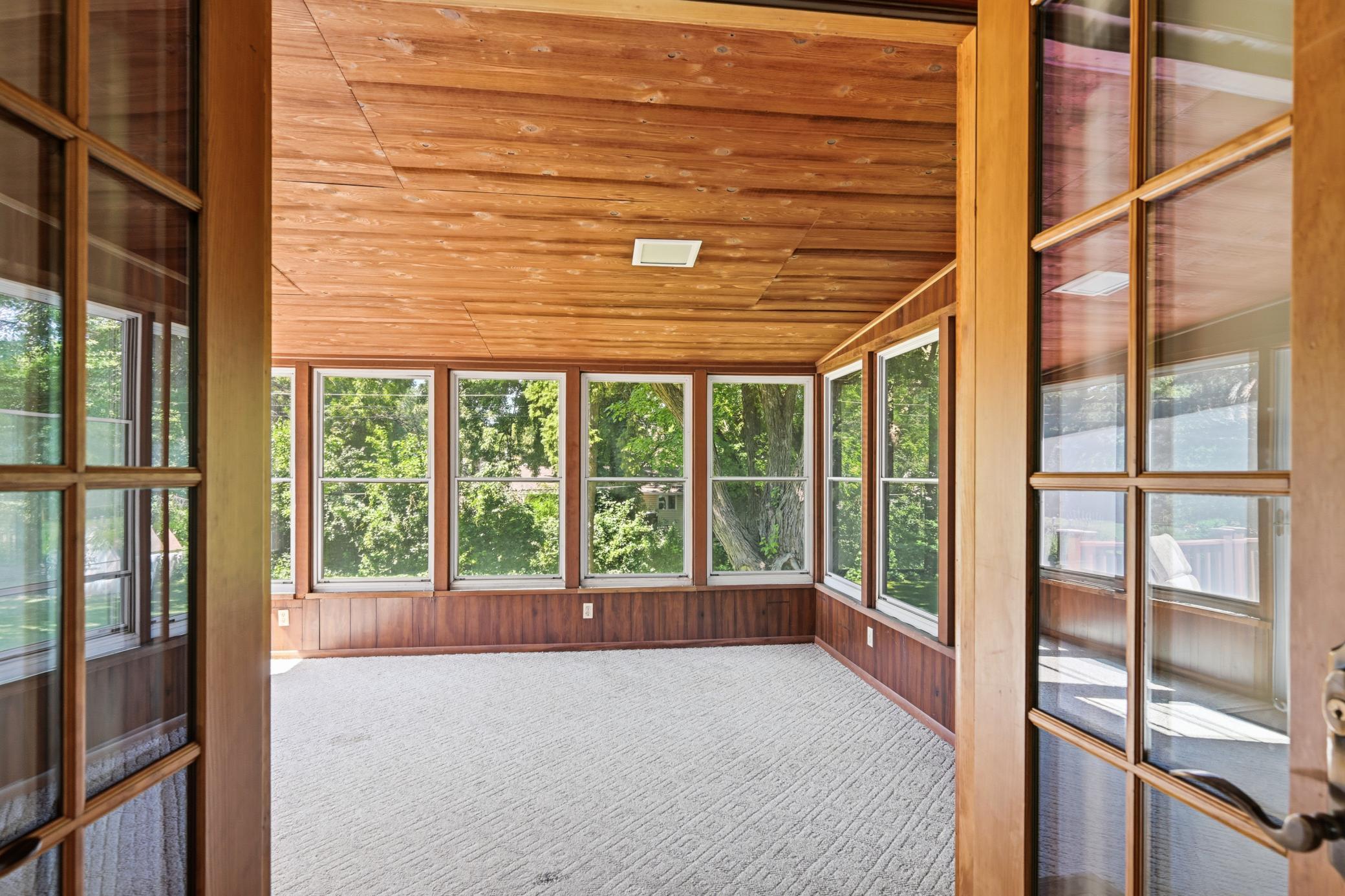 View of Residential at 11006 Radisson Drive, Burnsville MN 55337, Burnsville (31 of 76) - Mike Wilen | Minnesota Team Real Estate