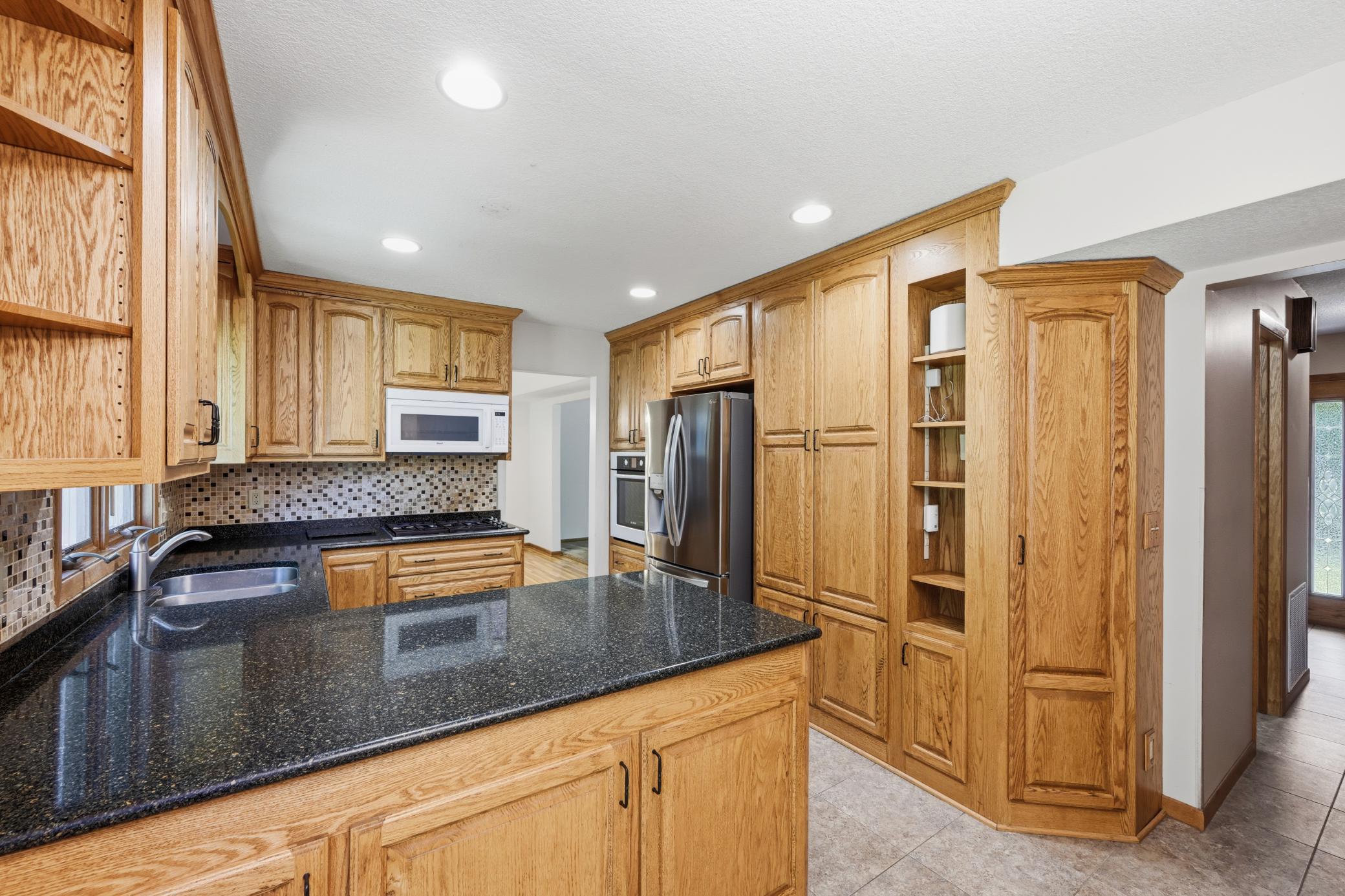 View of Residential at 11006 Radisson Drive, Burnsville MN 55337, Burnsville (23 of 76) - Mike Wilen | Minnesota Team Real Estate