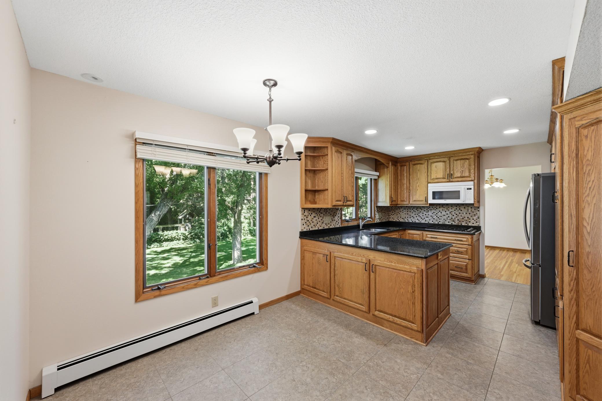 View of Residential at 11006 Radisson Drive, Burnsville MN 55337, Burnsville (21 of 76) - Mike Wilen | Minnesota Team Real Estate