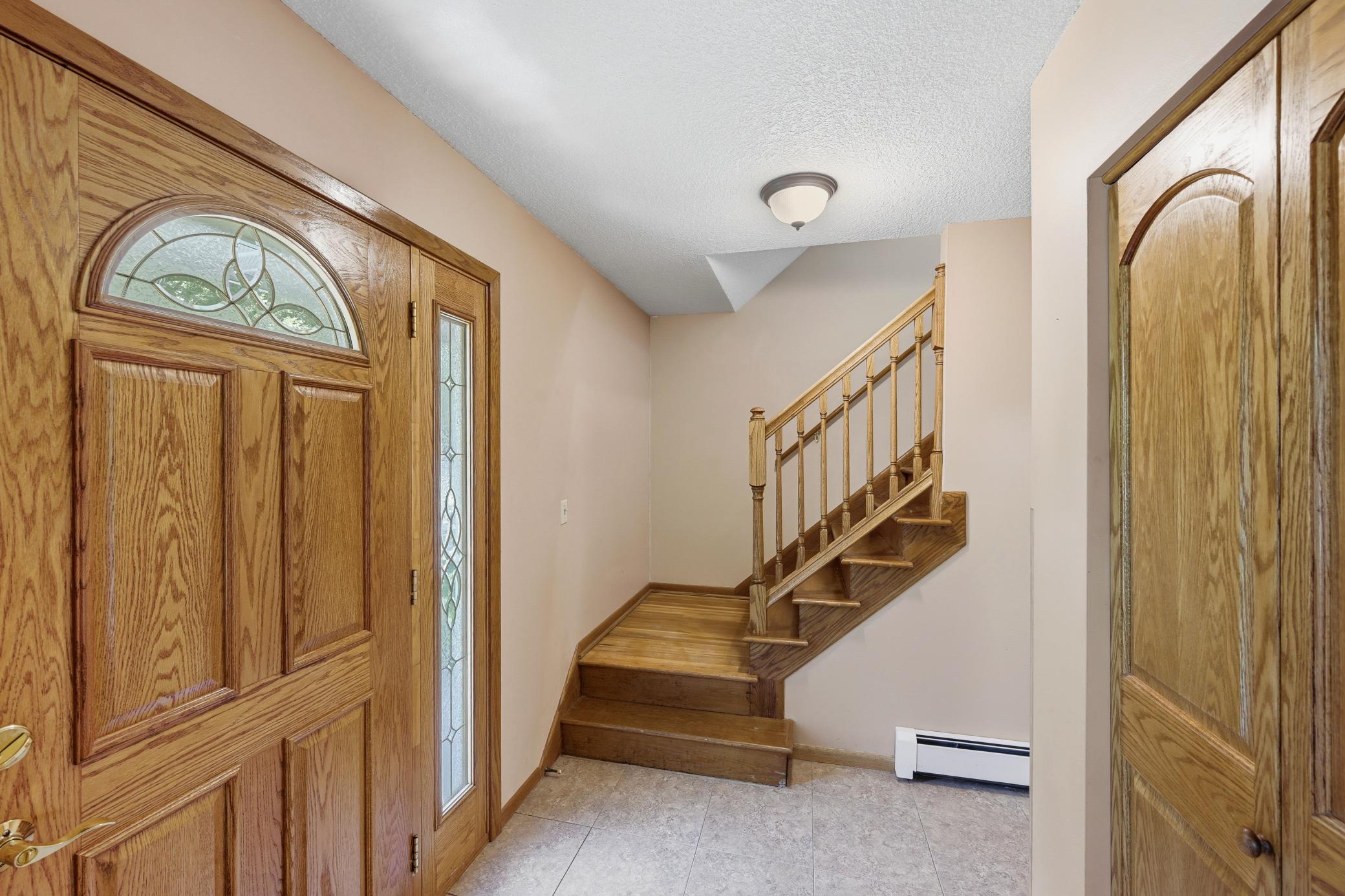 View of Residential at 11006 Radisson Drive, Burnsville MN 55337, Burnsville (6 of 76) - Mike Wilen | Minnesota Team Real Estate
