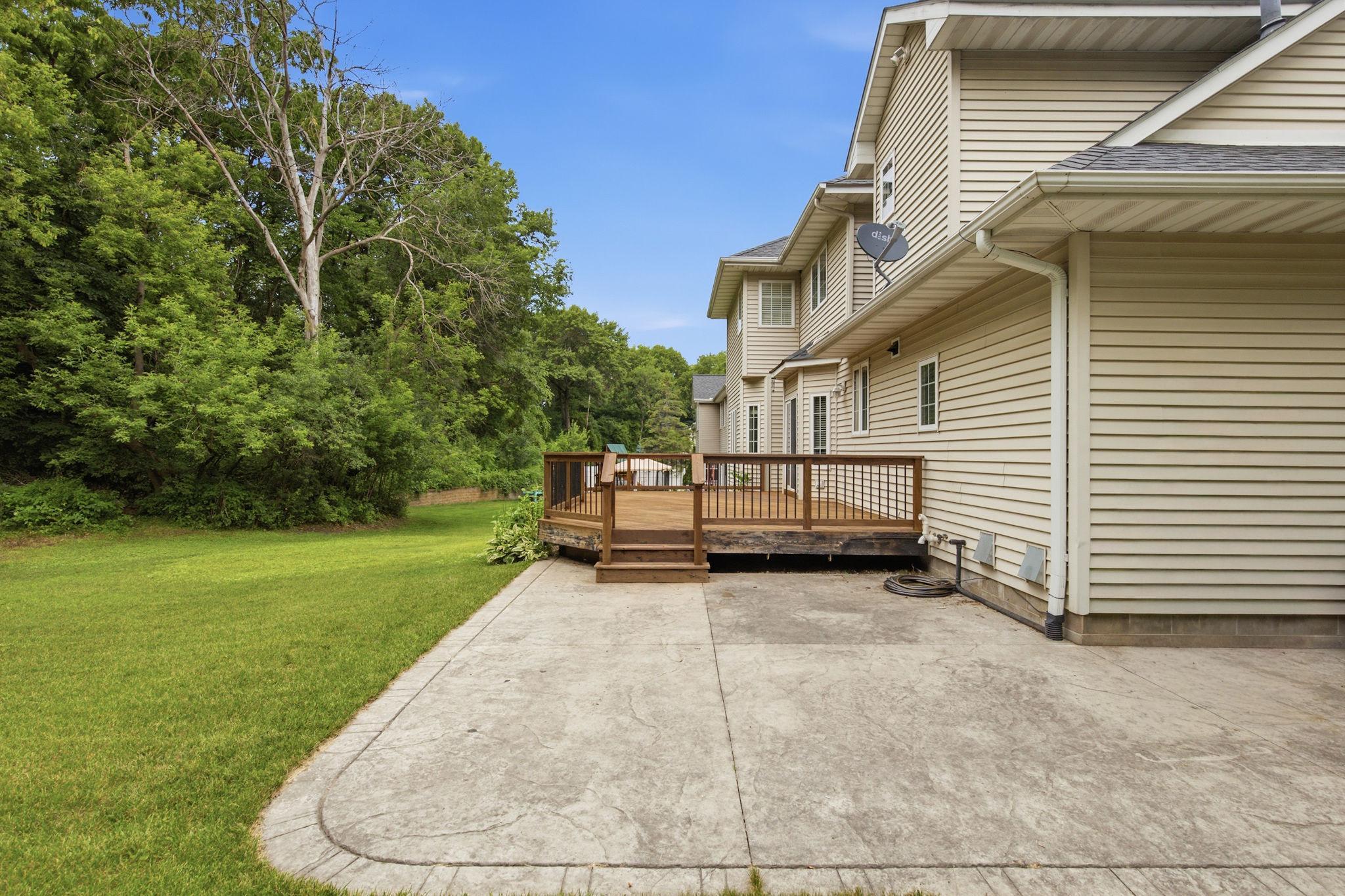 View of Residential at 15016 Viewcrest Lane, Burnsville MN 55306, Burnsville (17 of 68) - Mike Wilen | Minnesota Team Real Estate