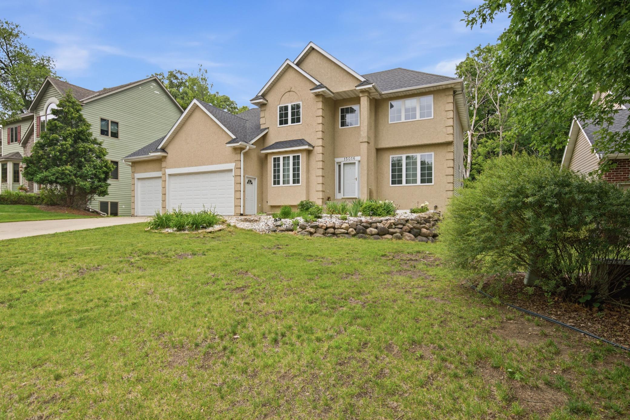 View of Residential at 15016 Viewcrest Lane, Burnsville MN 55306, Burnsville (16 of 68) - Mike Wilen | Minnesota Team Real Estate