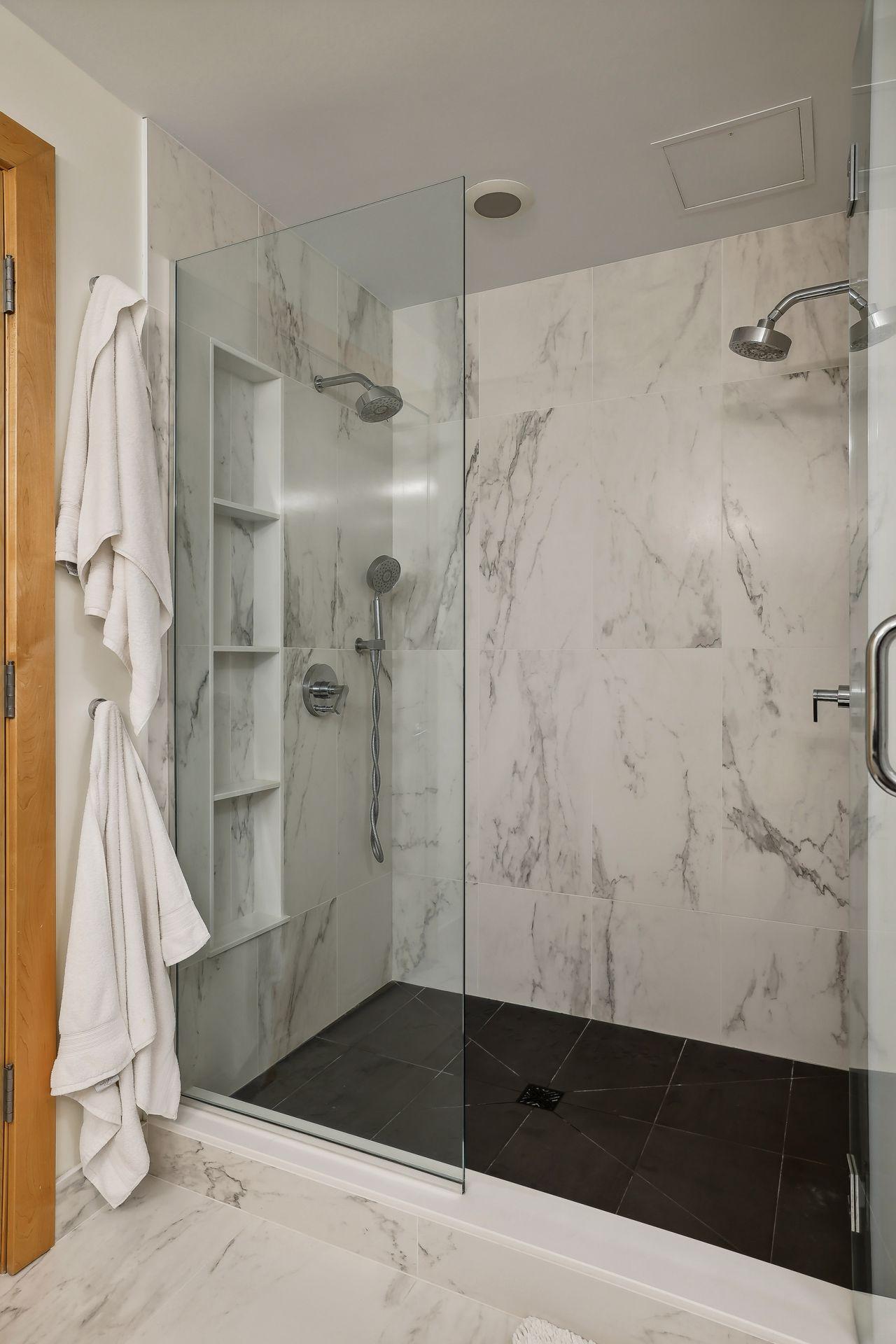 View of Residential at 401 2nd Street #208, Minneapolis MN 55401, Minneapolis (22 of 47) - Mike Wilen | Minnesota Team Real Estate