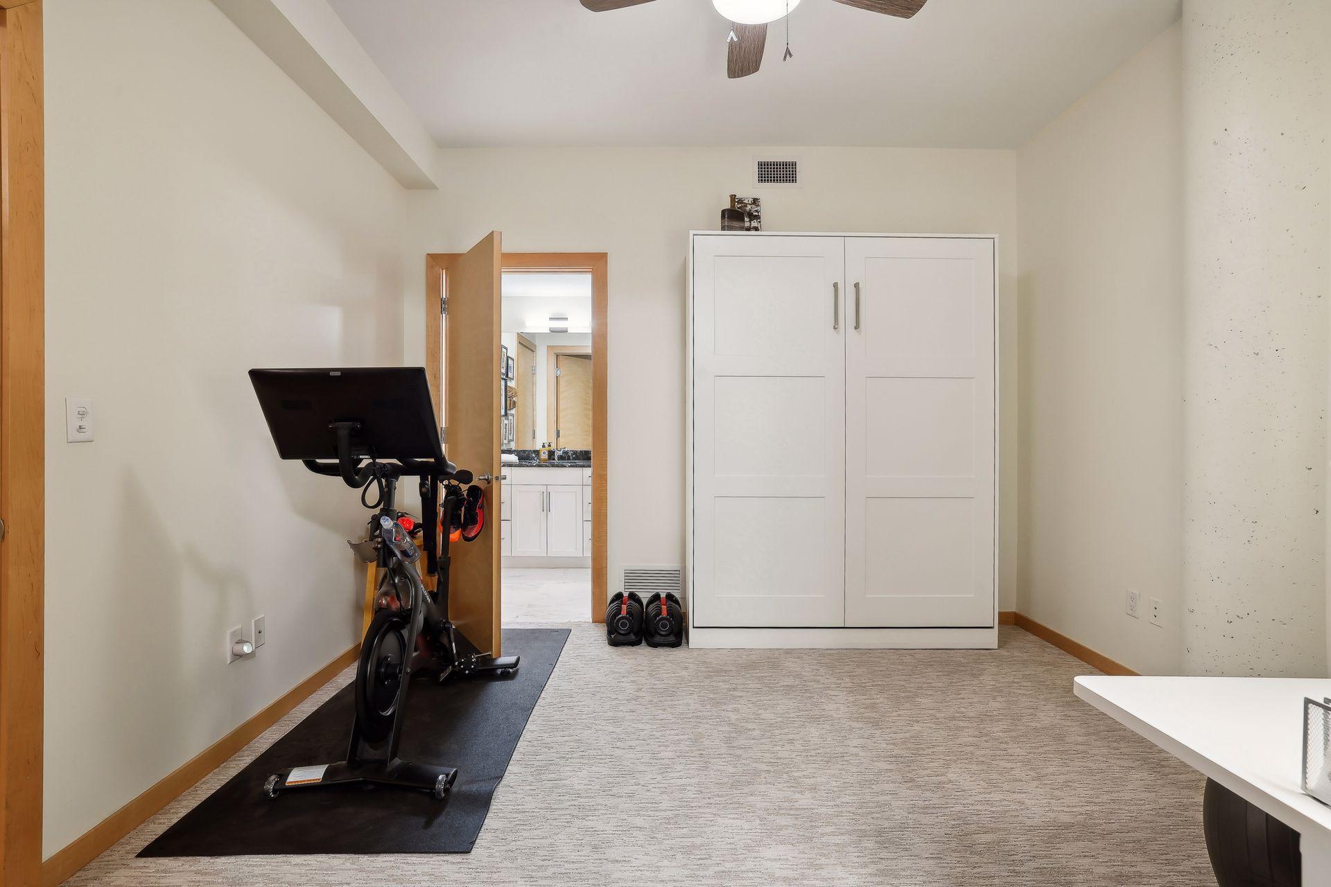 View of Residential at 401 2nd Street #208, Minneapolis MN 55401, Minneapolis (26 of 47) - Mike Wilen | Minnesota Team Real Estate