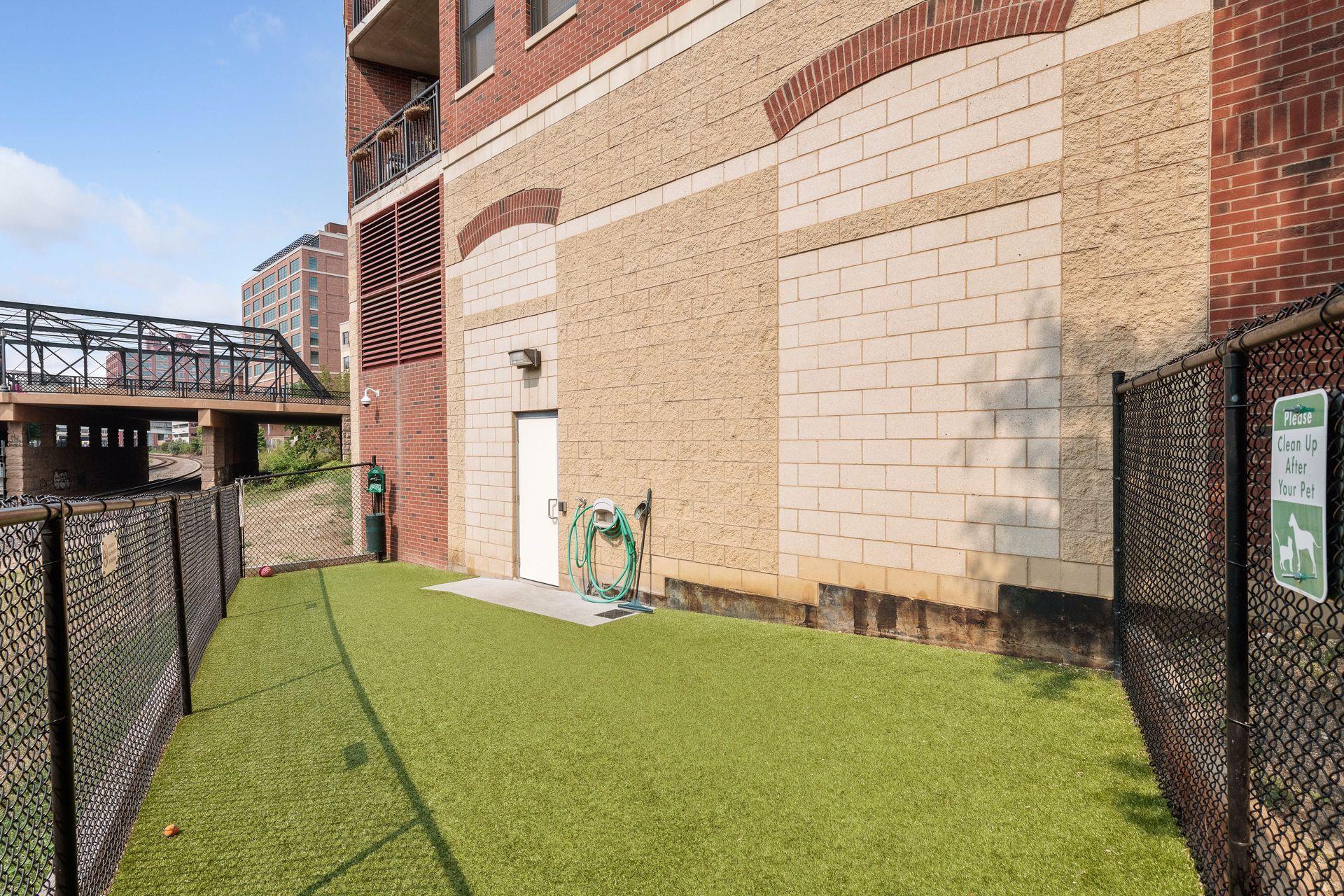 View of Residential at 401 2nd Street #208, Minneapolis MN 55401, Minneapolis (40 of 47) - Mike Wilen | Minnesota Team Real Estate