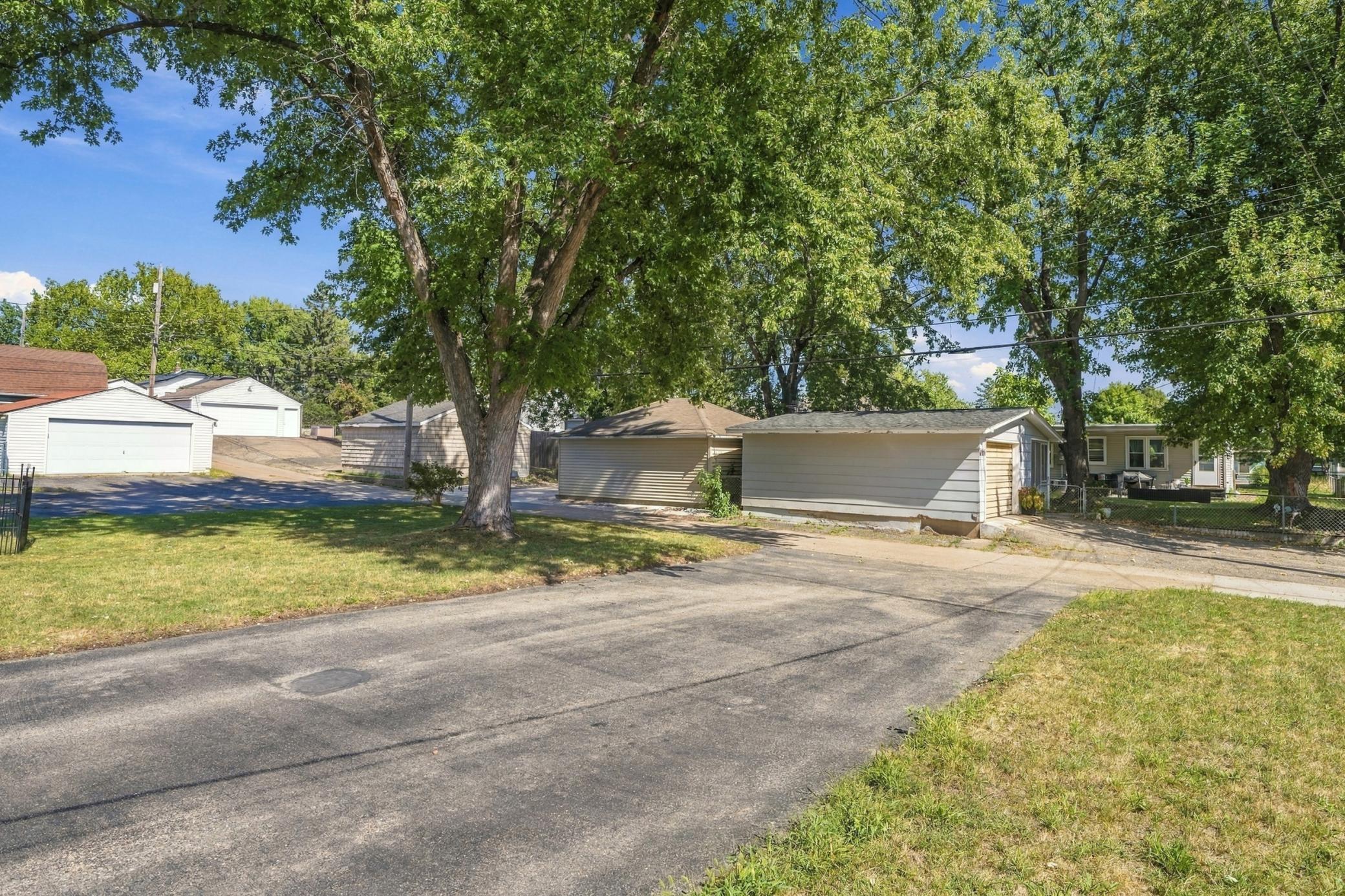 View of Residential at 6921 Washburn Avenue, Richfield MN 55423, Richfield (31 of 38) - Mike Wilen | Minnesota Team Real Estate