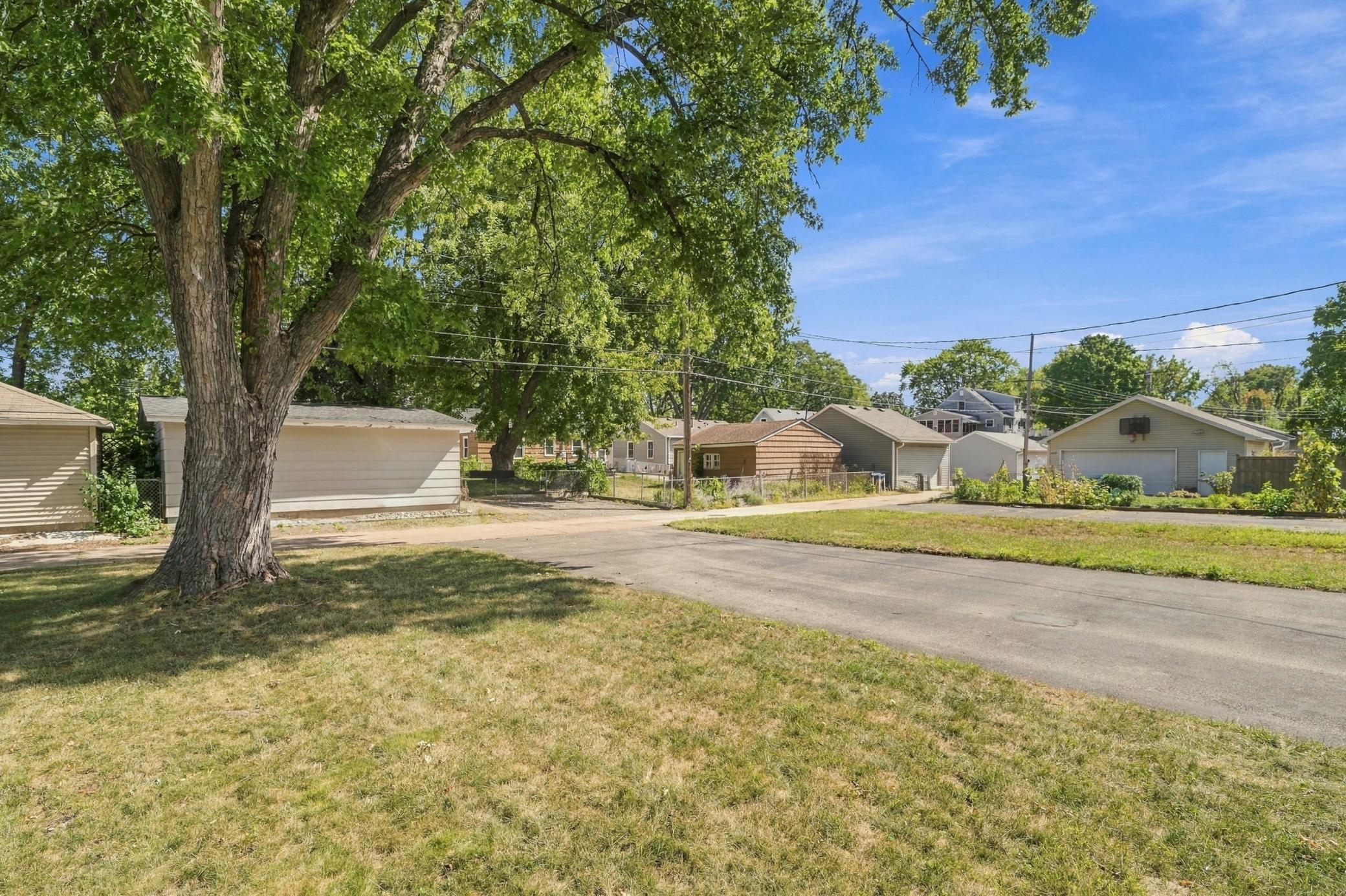 View of Residential at 6921 Washburn Avenue, Richfield MN 55423, Richfield (30 of 38) - Mike Wilen | Minnesota Team Real Estate