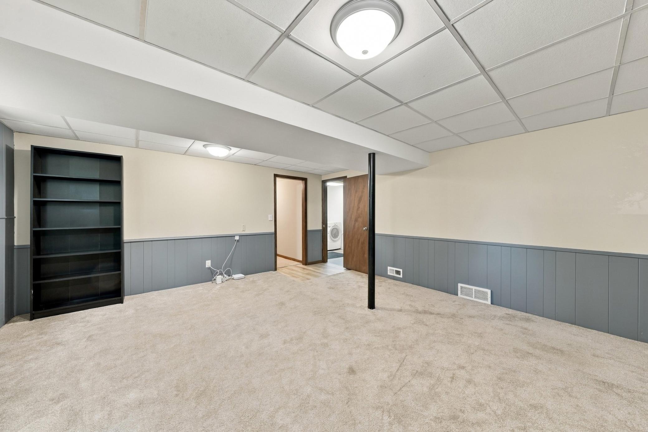 View of Residential at 6921 Washburn Avenue, Richfield MN 55423, Richfield (23 of 38) - Mike Wilen | Minnesota Team Real Estate