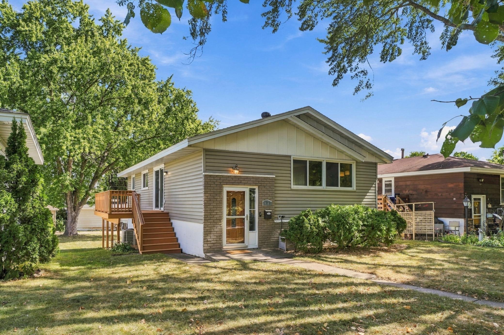 View of Residential at 6921 Washburn Avenue, Richfield MN 55423, Richfield (32 of 38) - Mike Wilen | Minnesota Team Real Estate