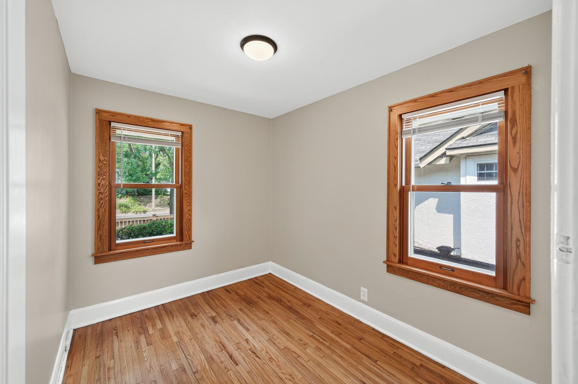 View of Residential at 5521 37th Avenue, Minneapolis MN 55417, Minneapolis (14 of 30) - Mike Wilen | Minnesota Team Real Estate