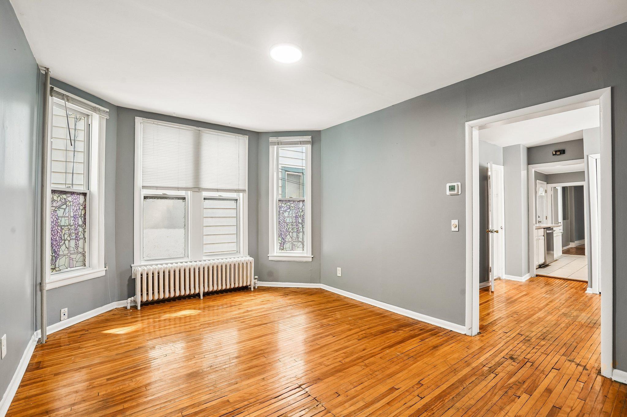 View of Residential Income at 2644 Dupont Avenue, Minneapolis MN 55408, Minneapolis (4 of 38) - Mike Wilen | Minnesota Team Real Estate