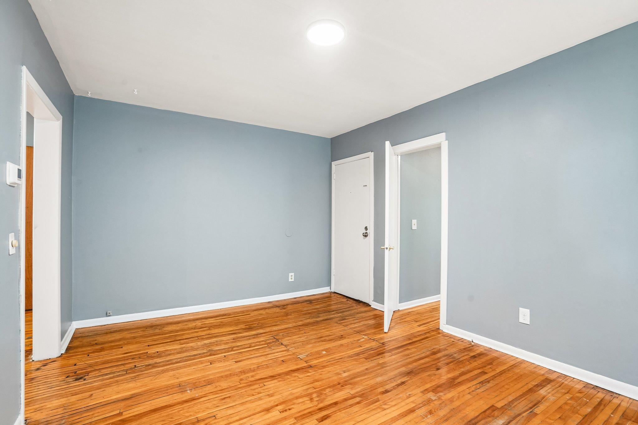 View of Residential Income at 2644 Dupont Avenue, Minneapolis MN 55408, Minneapolis (7 of 38) - Mike Wilen | Minnesota Team Real Estate