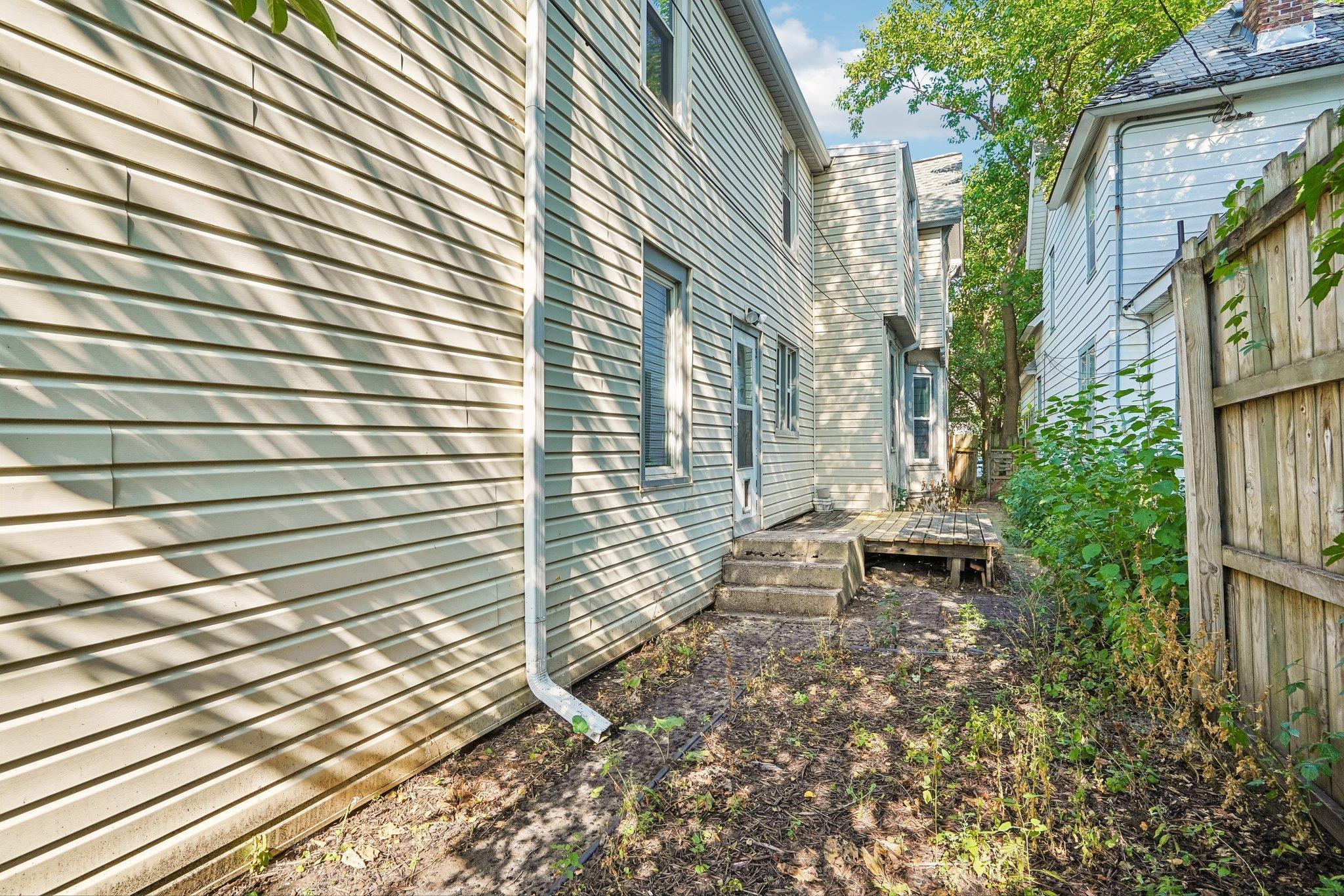 View of Residential Income at 2644 Dupont Avenue, Minneapolis MN 55408, Minneapolis (34 of 38) - Mike Wilen | Minnesota Team Real Estate