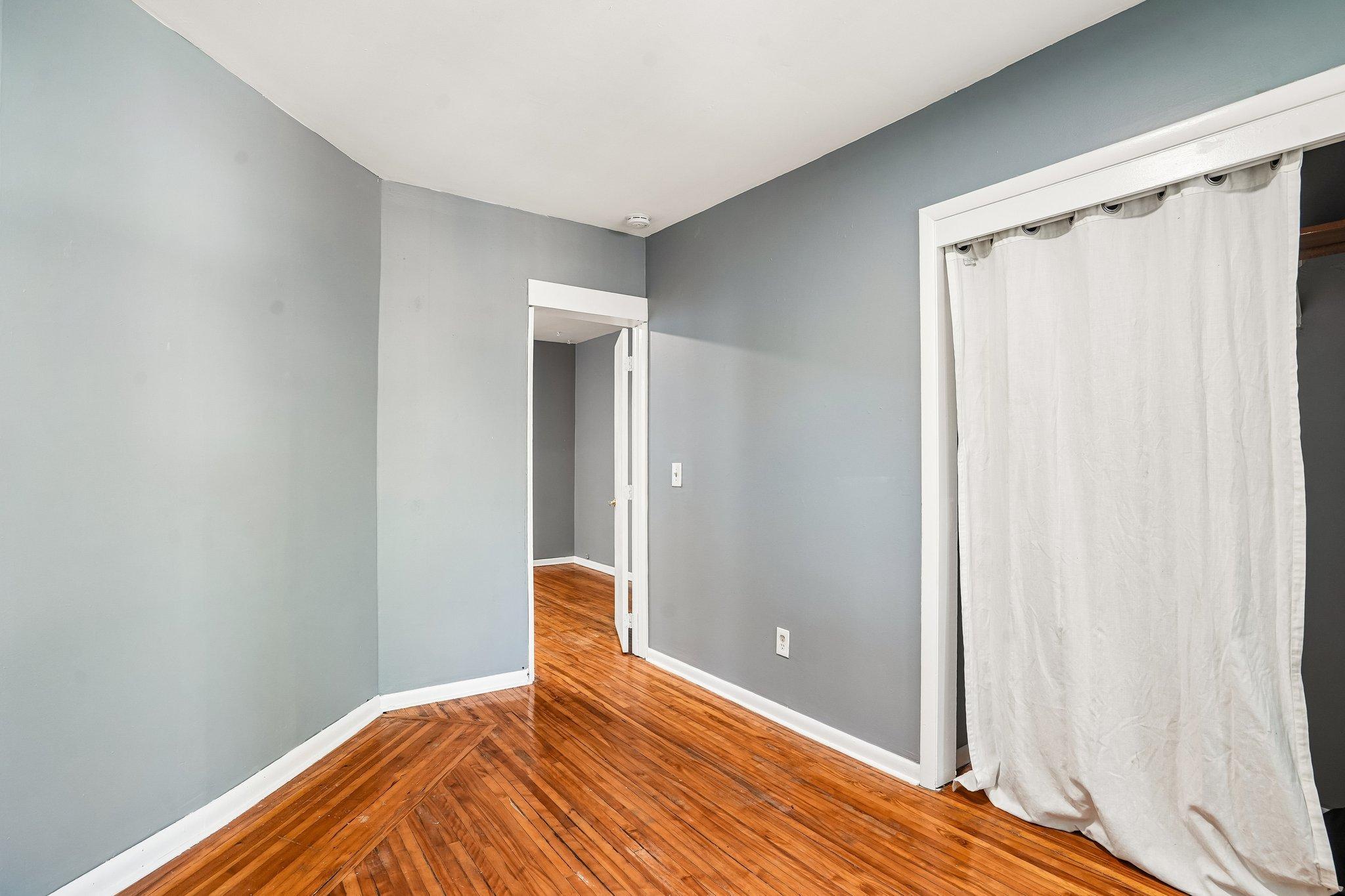 View of Residential Income at 2644 Dupont Avenue, Minneapolis MN 55408, Minneapolis (24 of 38) - Mike Wilen | Minnesota Team Real Estate