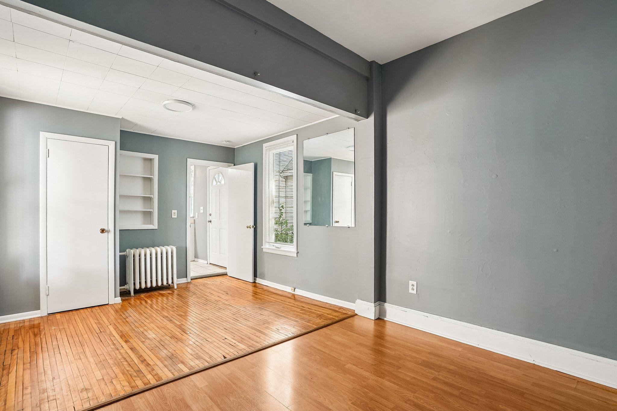 View of Residential Income at 2644 Dupont Avenue, Minneapolis MN 55408, Minneapolis (18 of 38) - Mike Wilen | Minnesota Team Real Estate