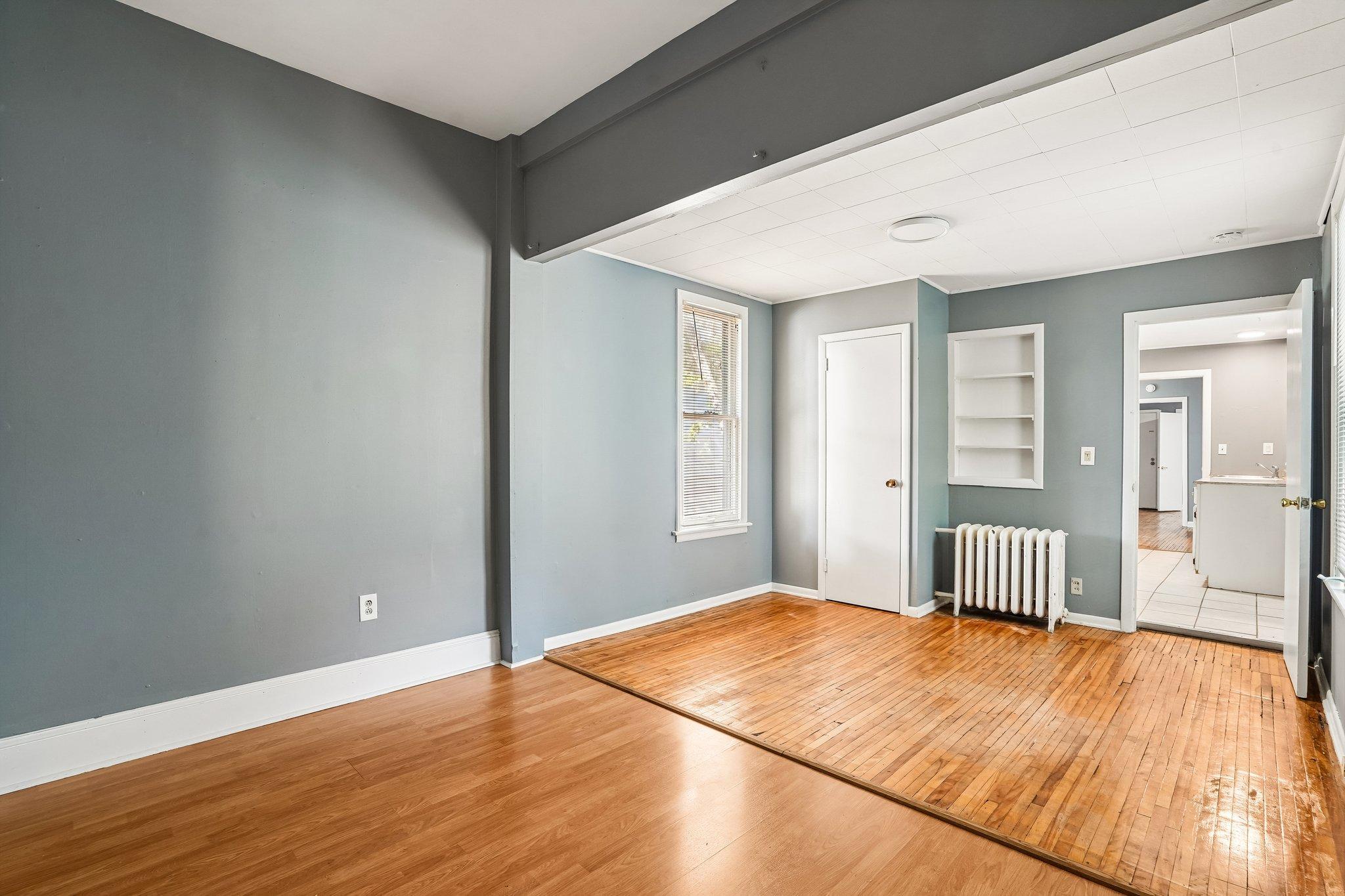 View of Residential Income at 2644 Dupont Avenue, Minneapolis MN 55408, Minneapolis (17 of 38) - Mike Wilen | Minnesota Team Real Estate