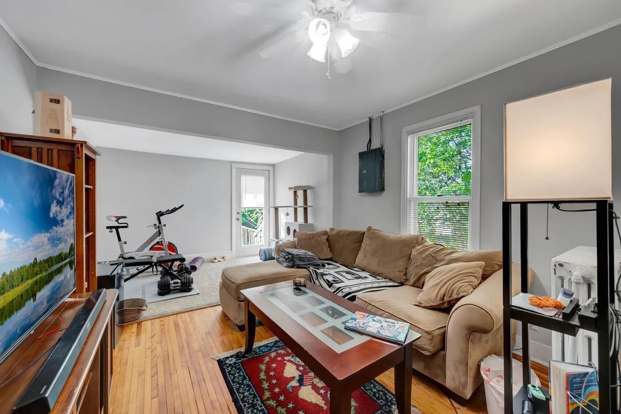 View of Residential Income at 2644 Dupont Avenue, Minneapolis MN 55408, Minneapolis (27 of 38) - Mike Wilen | Minnesota Team Real Estate