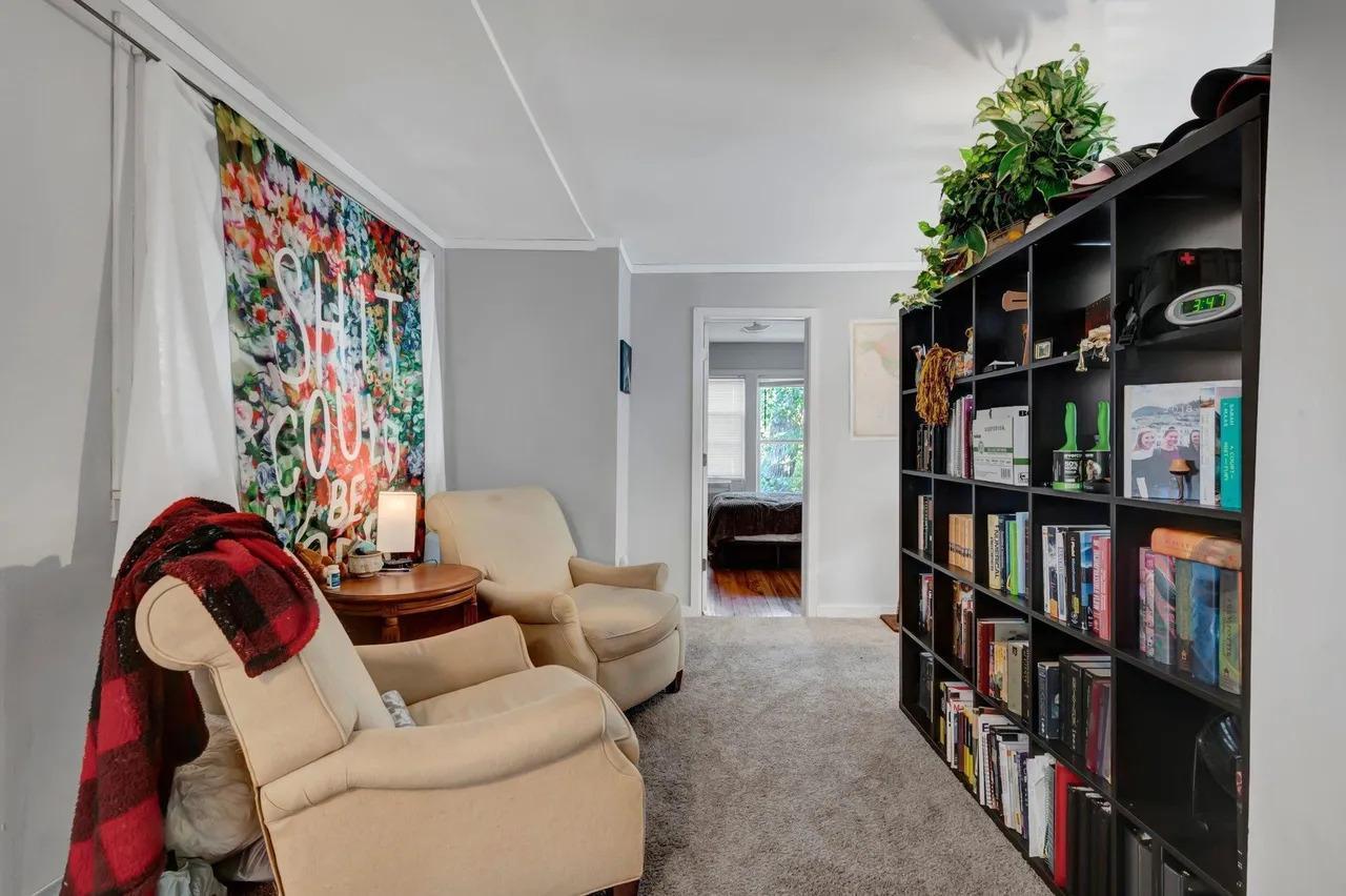 View of Residential Income at 2644 Dupont Avenue, Minneapolis MN 55408, Minneapolis (31 of 38) - Mike Wilen | Minnesota Team Real Estate