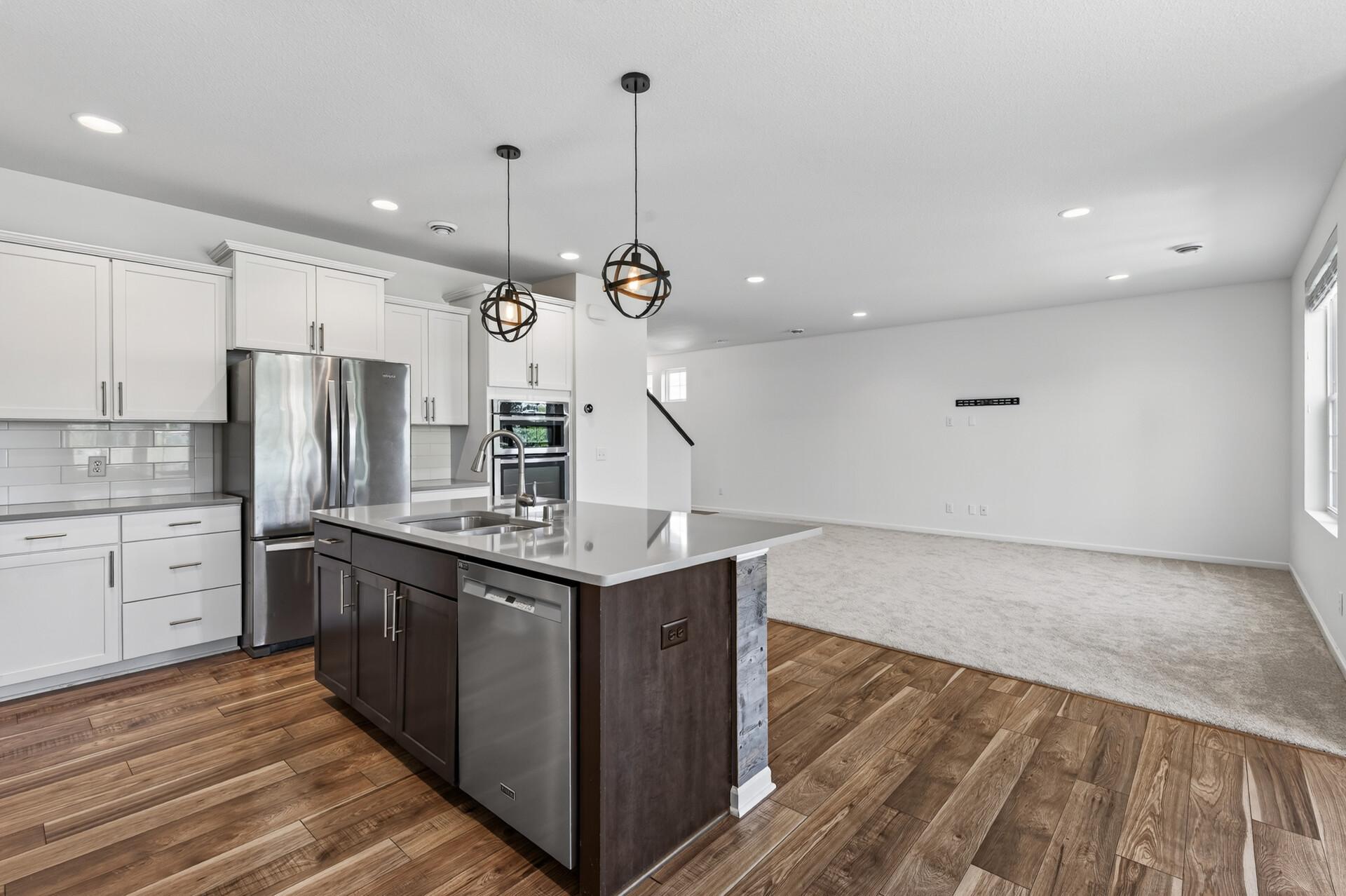View of Residential at 15637 Eddy Creek Way, Apple Valley MN 55124, Apple Valley (16 of 40) - Mike Wilen | Minnesota Team Real Estate