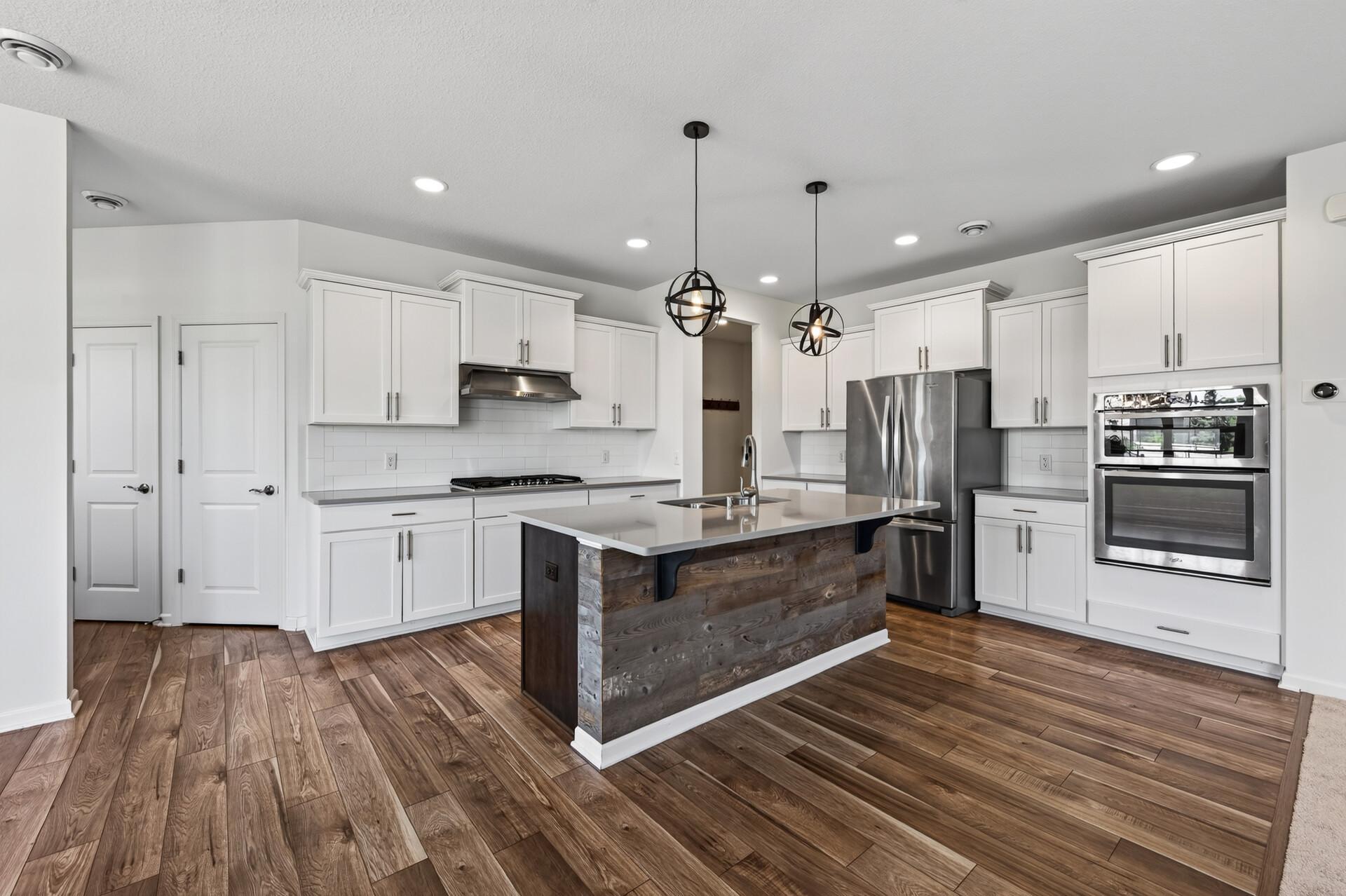 View of Residential at 15637 Eddy Creek Way, Apple Valley MN 55124, Apple Valley (11 of 40) - Mike Wilen | Minnesota Team Real Estate