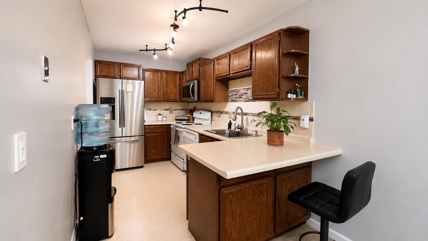 View of Residential at 6869 Macbeth Court, Woodbury MN 55125, Woodbury (21 of 44) - Mike Wilen | Minnesota Team Real Estate