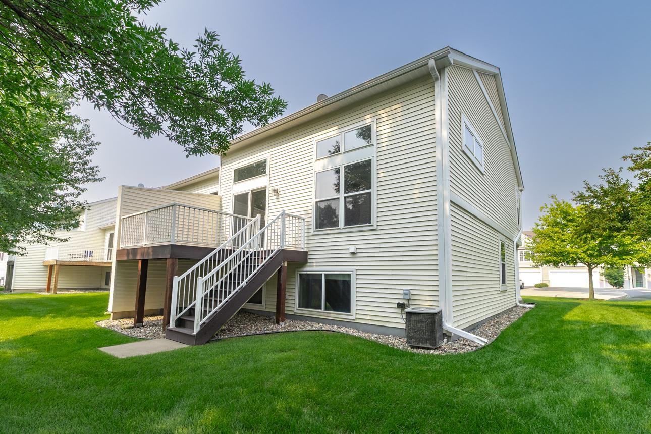 View of Residential at 10642 Pond Curve, Woodbury MN 55129, Woodbury (38 of 41) - Mike Wilen | Minnesota Team Real Estate