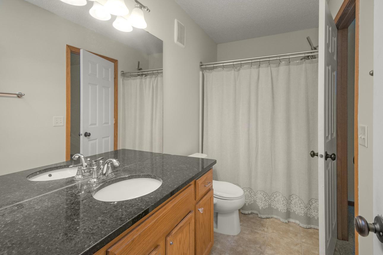 View of Residential at 10642 Pond Curve, Woodbury MN 55129, Woodbury (27 of 41) - Mike Wilen | Minnesota Team Real Estate