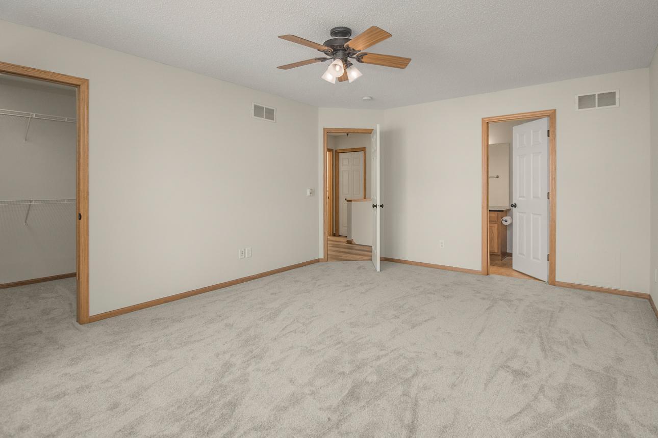 View of Residential at 10642 Pond Curve, Woodbury MN 55129, Woodbury (25 of 41) - Mike Wilen | Minnesota Team Real Estate