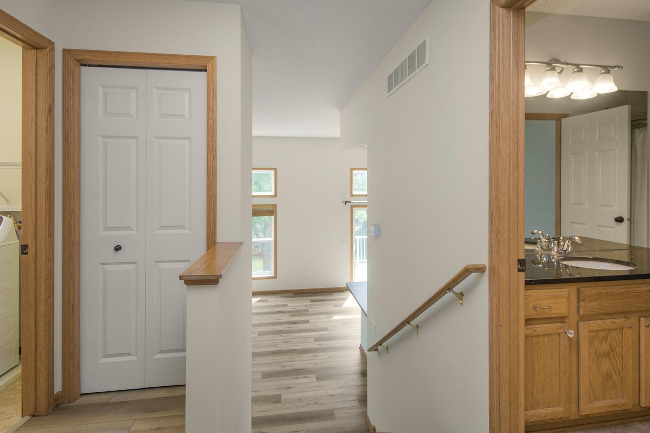 View of Residential at 10642 Pond Curve, Woodbury MN 55129, Woodbury (22 of 41) - Mike Wilen | Minnesota Team Real Estate
