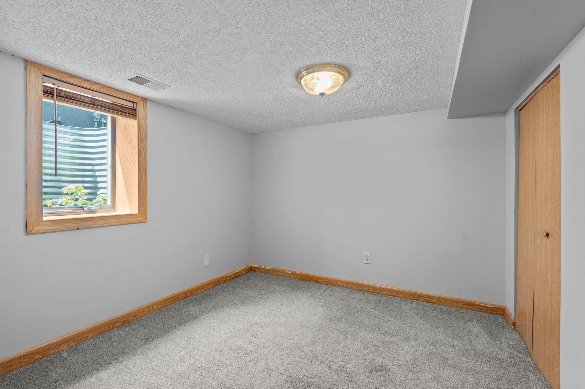 View of Residential at 513 9th Avenue, South Saint Paul MN 55075, South Saint Paul (45 of 80) - Mike Wilen | Minnesota Team Real Estate