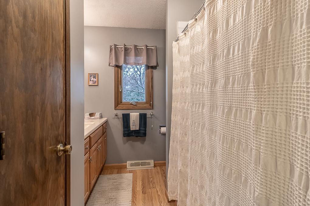 View of Residential at 35425 Shakpays Cove Road, Kasota MN 56050, Kasota (21 of 39) - Mike Wilen | Minnesota Team Real Estate