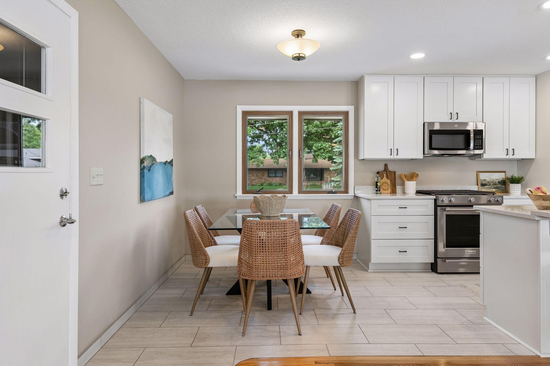 View of Residential at 1303 Crystal Lake Road, Burnsville MN 55306, Burnsville (10 of 95) - Mike Wilen | Minnesota Team Real Estate