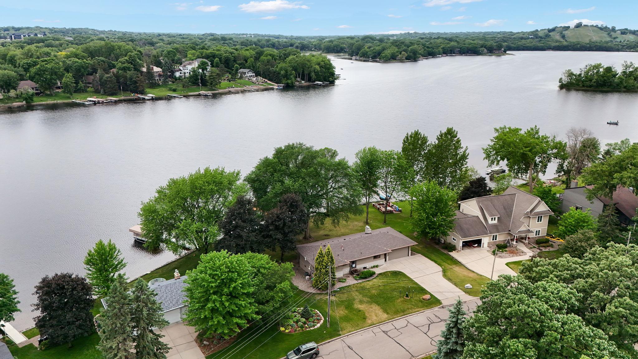 View of Residential at 1303 Crystal Lake Road, Burnsville MN 55306, Burnsville (33 of 95) - Mike Wilen | Minnesota Team Real Estate