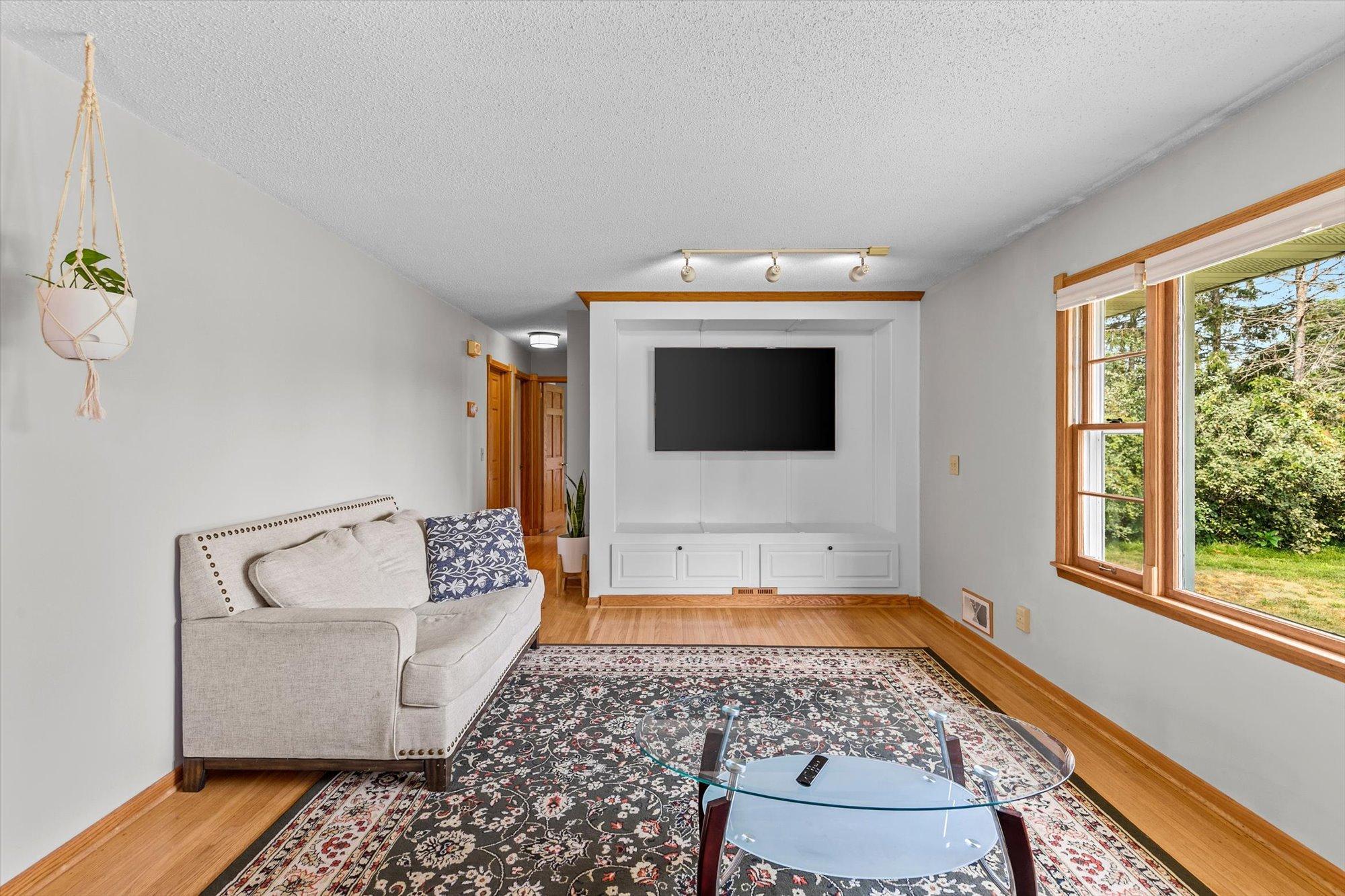 View of Residential at 1166 Main Street, Lino Lakes MN 55014, Lino Lakes (5 of 35) - Mike Wilen | Minnesota Team Real Estate