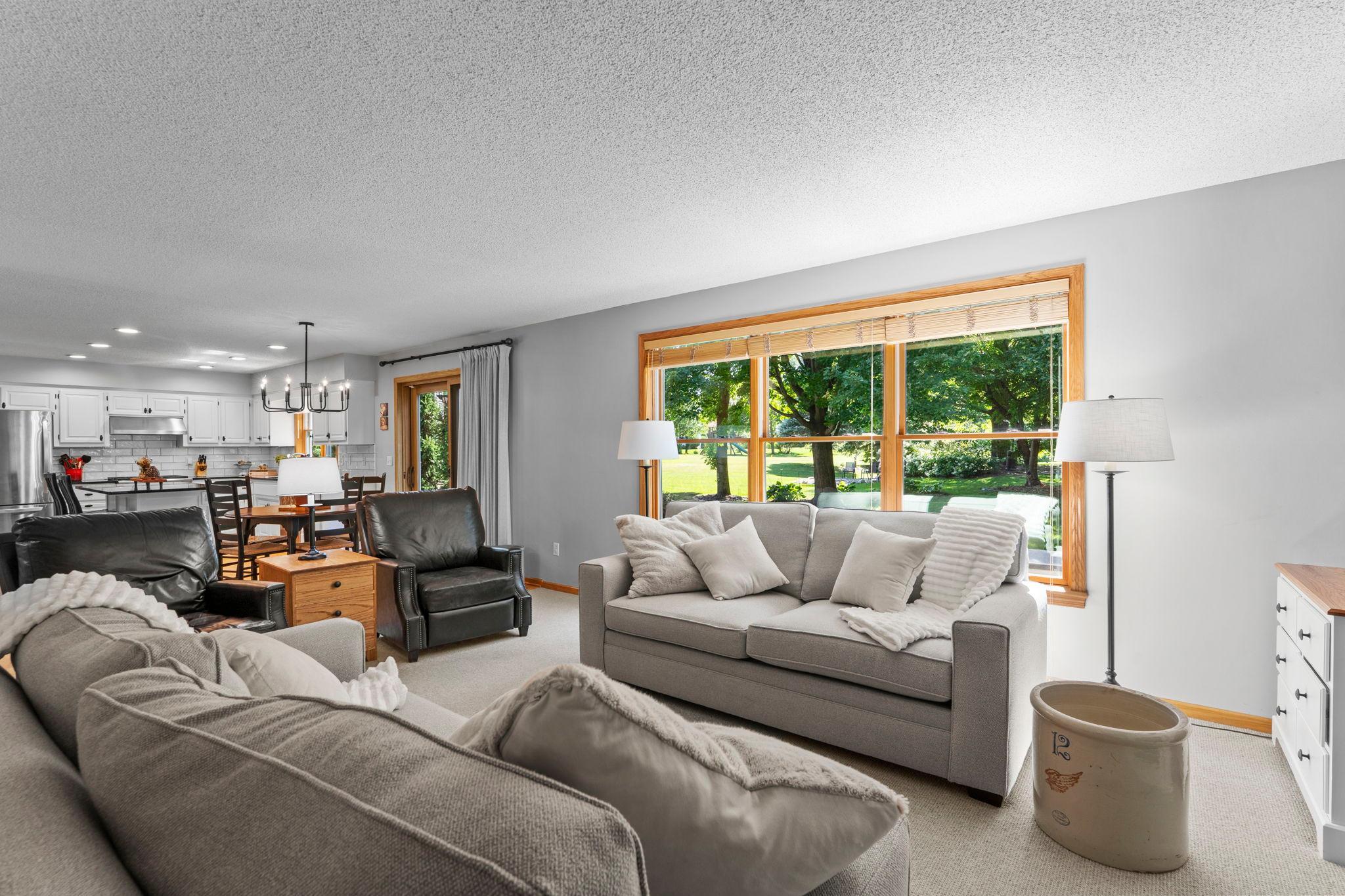 View of Residential at 8010 Spruce Trail, Eden Prairie MN 55347, Eden Prairie (7 of 25) - Mike Wilen | Minnesota Team Real Estate