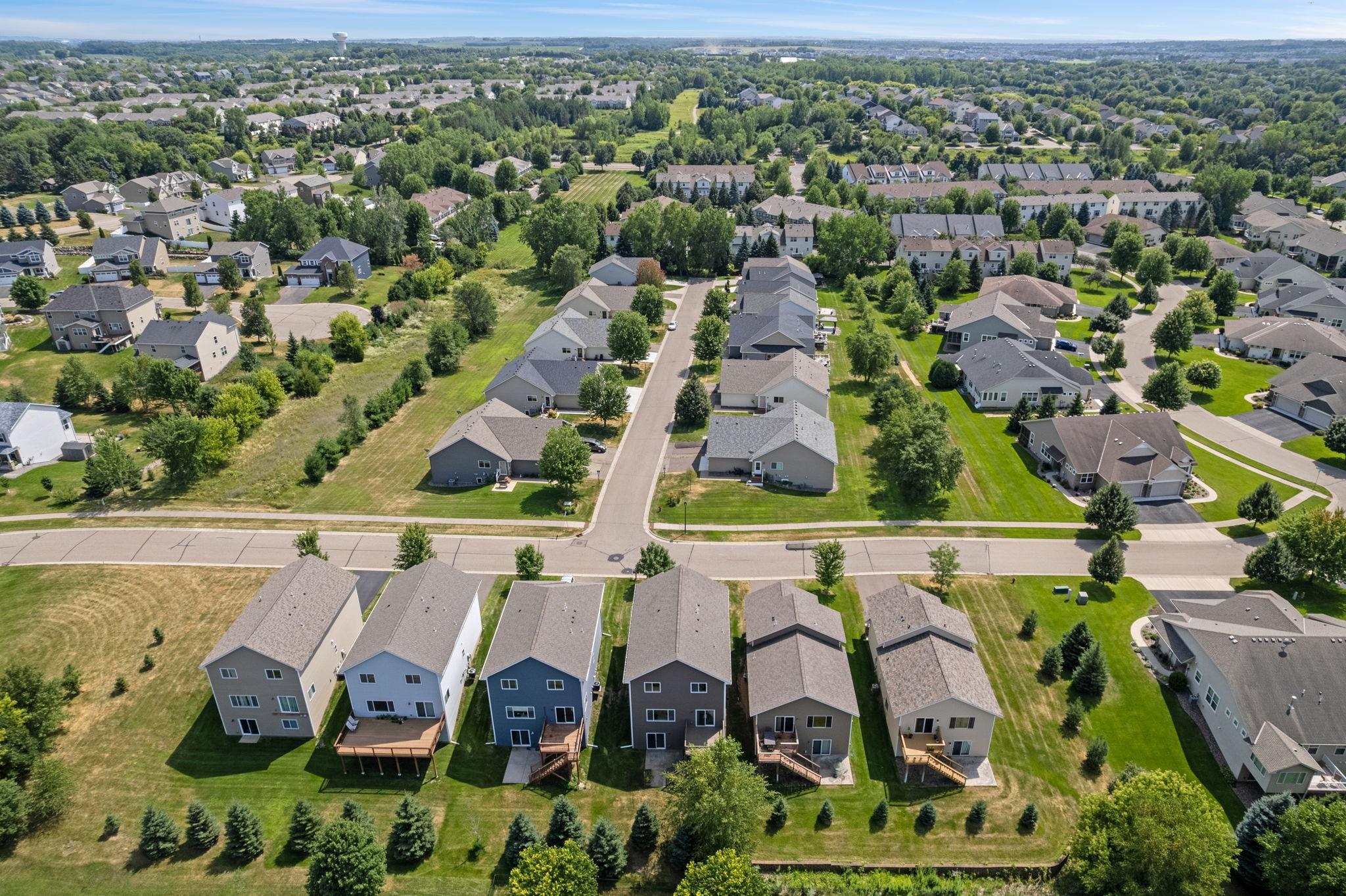 View of Residential at 10730 Knollwood Lane, Woodbury MN 55129, Woodbury (39 of 48) - Mike Wilen | Minnesota Team Real Estate