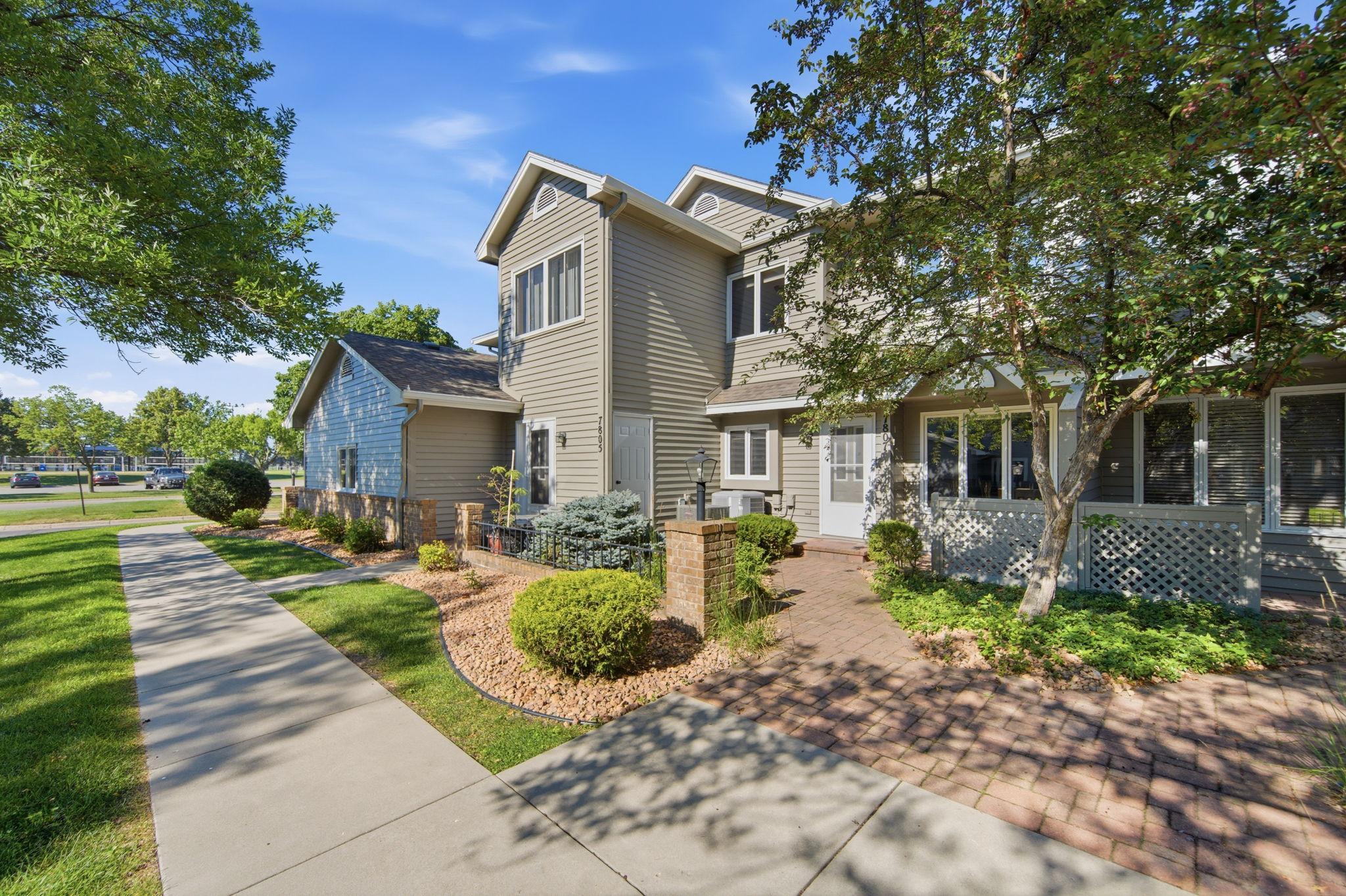 View of Residential at 7807 110th Street, Bloomington MN 55438, Bloomington (22 of 25) - Mike Wilen | Minnesota Team Real Estate