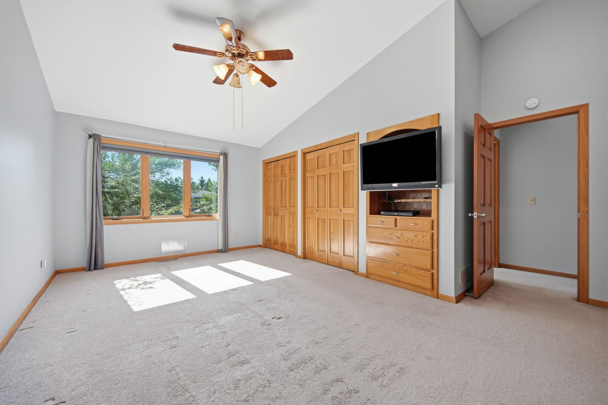 View of Residential at 7807 110th Street, Bloomington MN 55438, Bloomington (17 of 25) - Mike Wilen | Minnesota Team Real Estate
