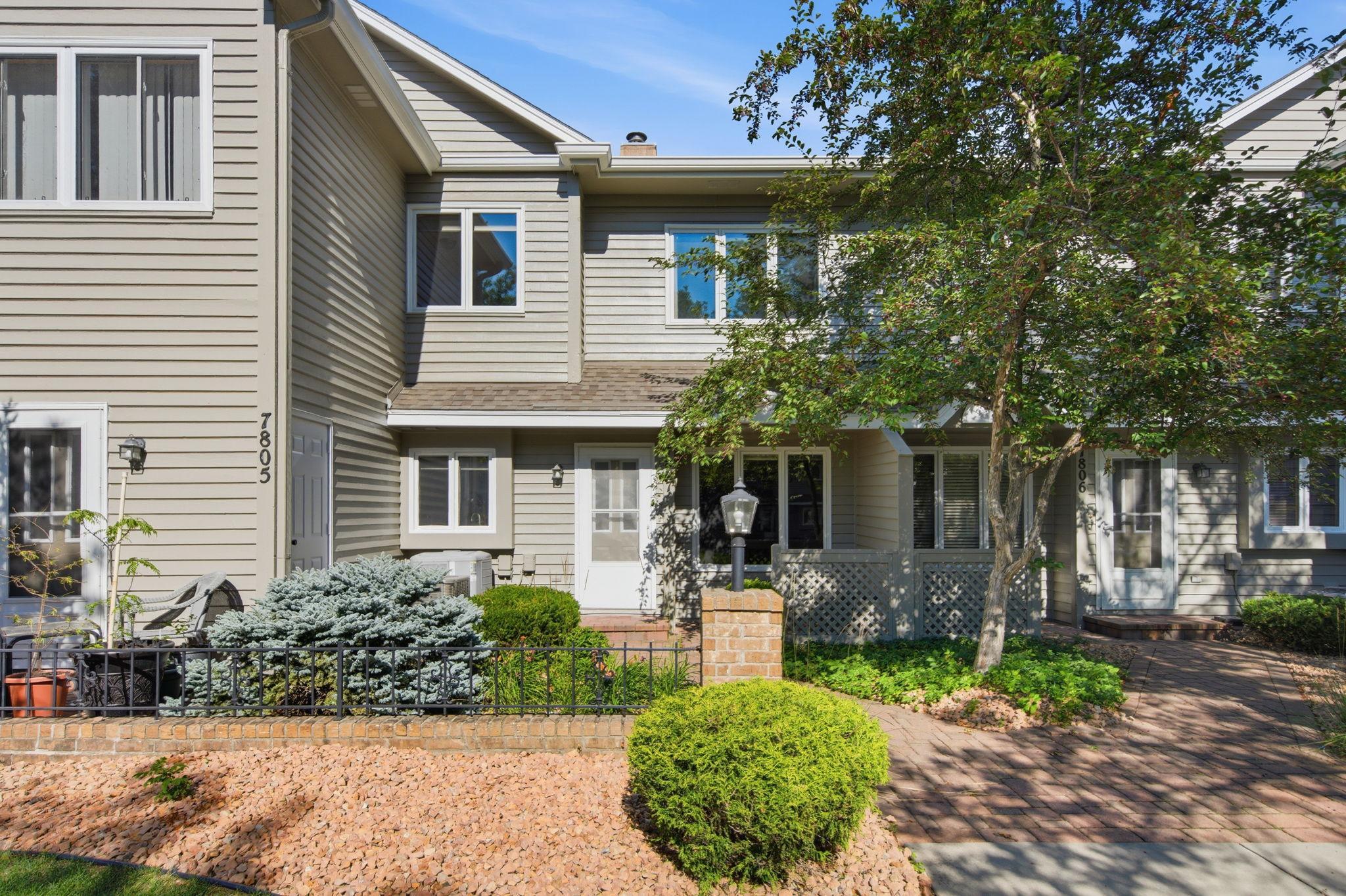 View of Residential at 7807 110th Street, Bloomington MN 55438, Bloomington (4 of 25) - Mike Wilen | Minnesota Team Real Estate