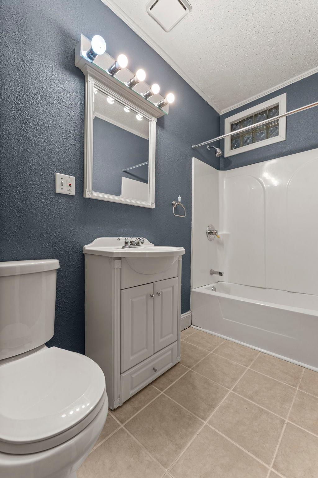 View of Residential at 3128 Grand Avenue #2, Minneapolis MN 55408, Minneapolis (7 of 23) - Mike Wilen | Minnesota Team Real Estate