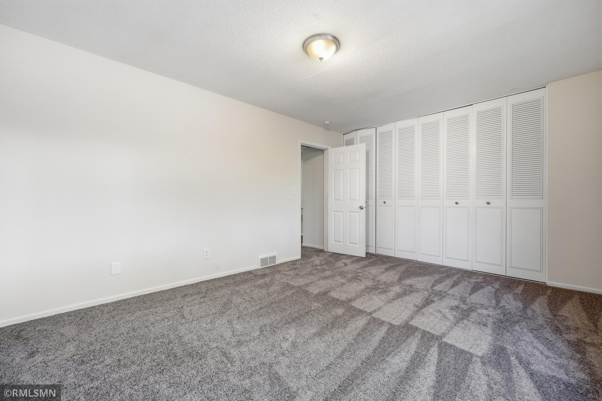 View of Residential at 7211 Franklin Avenue, Saint Louis Park MN 55426, Saint Louis Park (17 of 20) - Mike Wilen | Minnesota Team Real Estate