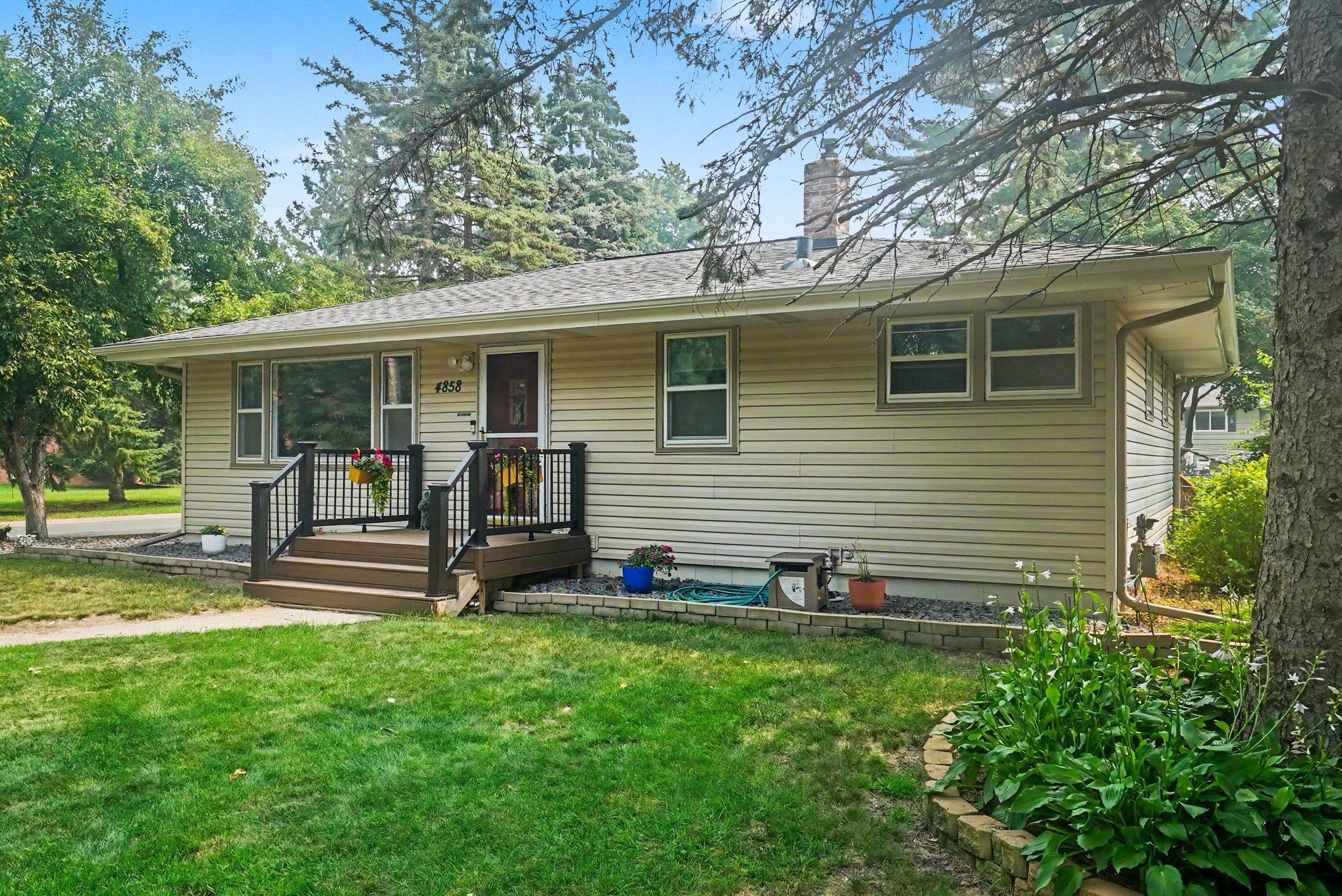 View of Single Family at 4858 Carolyn Lane, White Bear Lake - Mike Wilen | Minnesota Team Real Estate