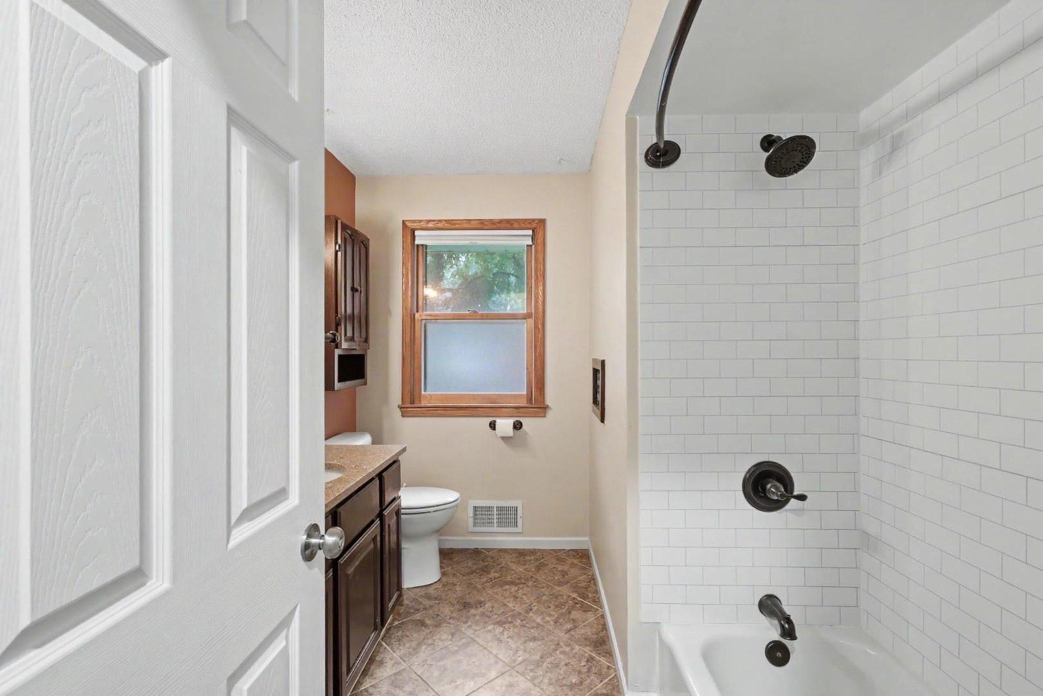 View of Residential at 4858 Carolyn Lane, White Bear Lake MN 55110, White Bear Lake (11 of 35) - Mike Wilen | Minnesota Team Real Estate