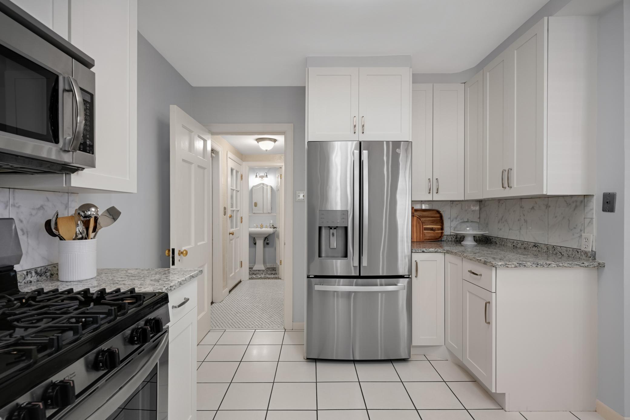 View of Residential at 3721 Glenhurst Avenue, Saint Louis Park MN 55416, Saint Louis Park (14 of 50) - Mike Wilen | Minnesota Team Real Estate