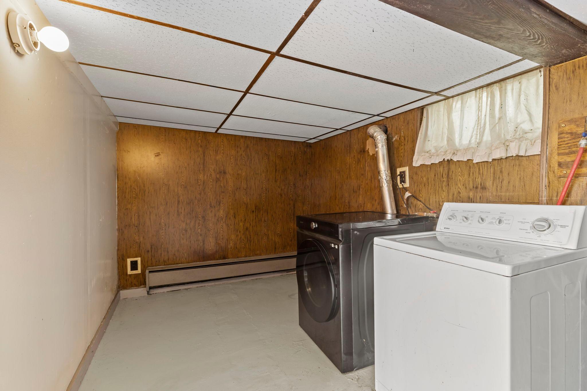 View of Residential at 3822 Dupont Avenue, Minneapolis MN 55412, Minneapolis (17 of 22) - Mike Wilen | Minnesota Team Real Estate